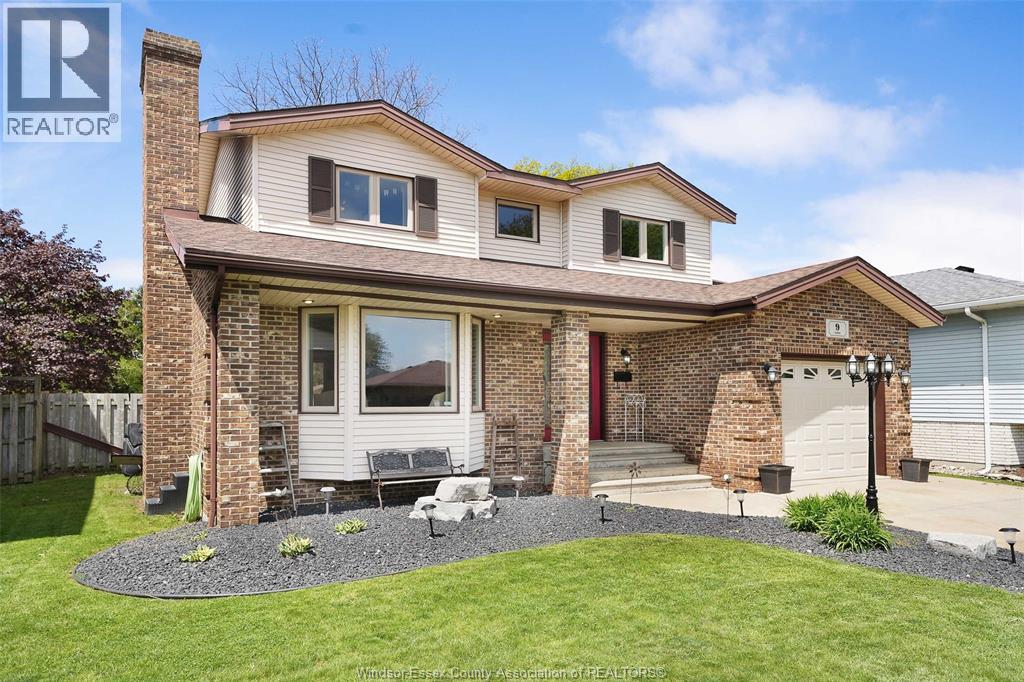9 Evans Ave, Leamington, ON N8H 4X2