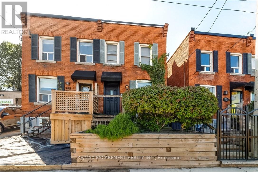 187 Barton St W, Hamilton, ON L8R 2H3
