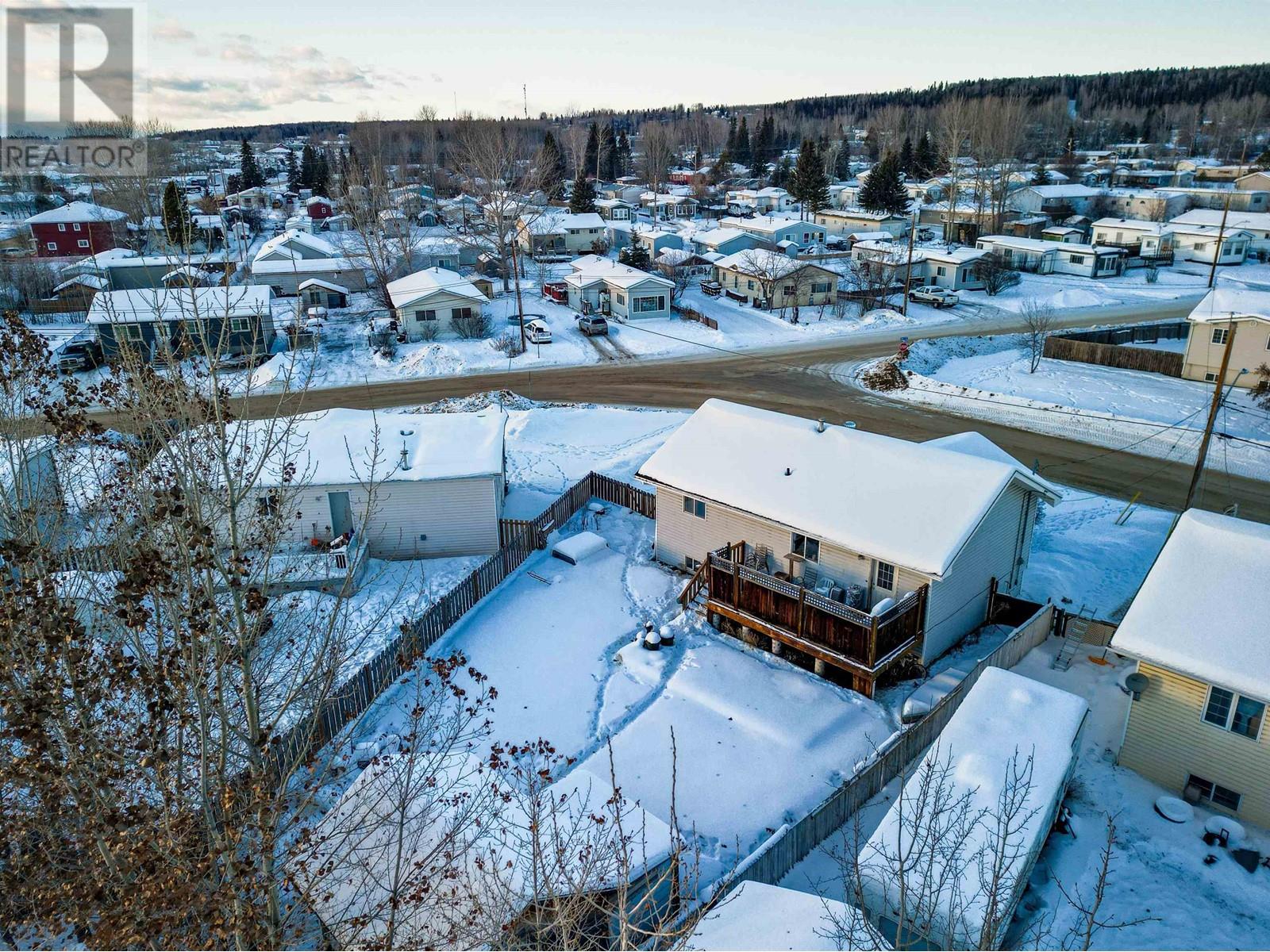 3955 Cottonwood Rd, Fort Nelson, BC V0C 1R0