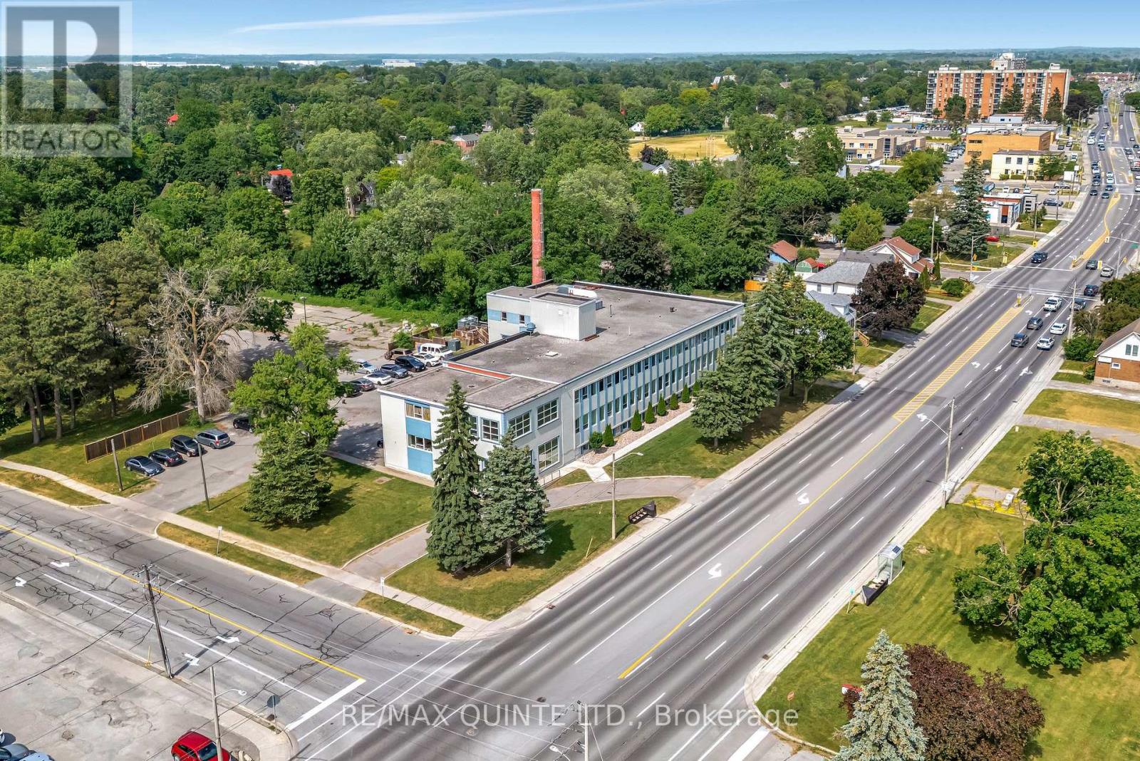 228 Dundas St E, Belleville, ON K8N 3W9
