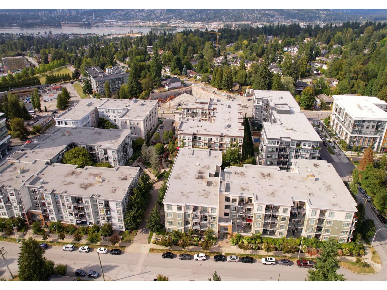 13768 108 Avenue Unit 503, Surrey, BC V3T 0L9