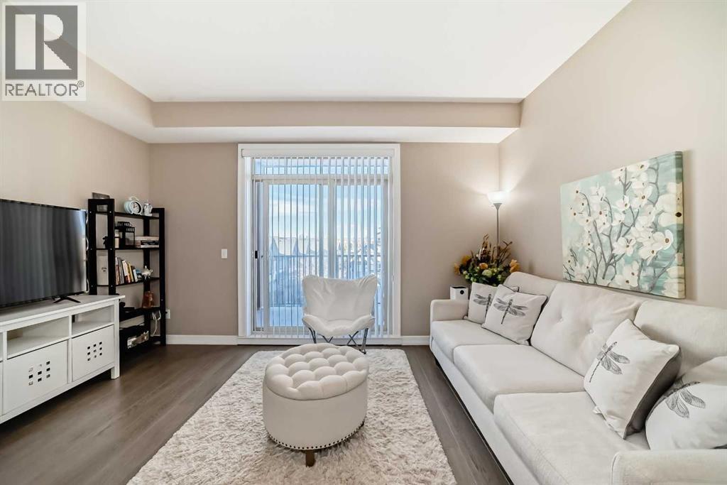 117 Copperpond Se Unit 301, Calgary, AB T2Z 5E2