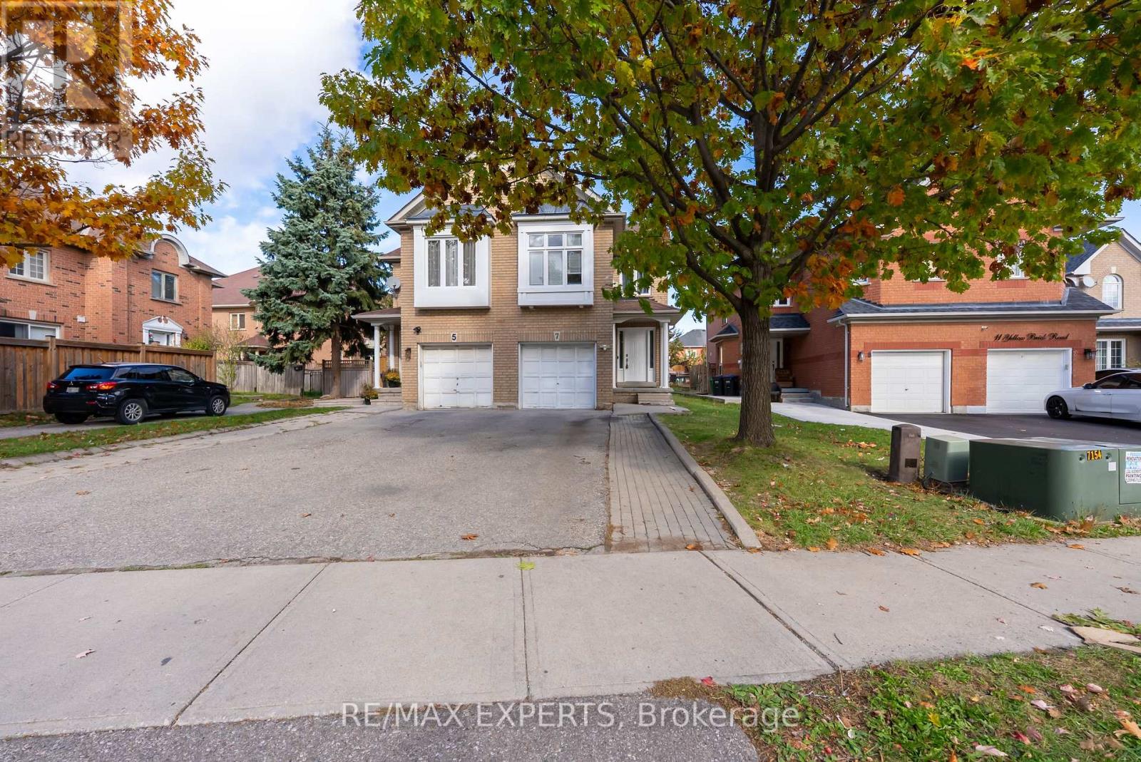 7 Yellow Brick Rd, Brampton, ON L6V 4L1
