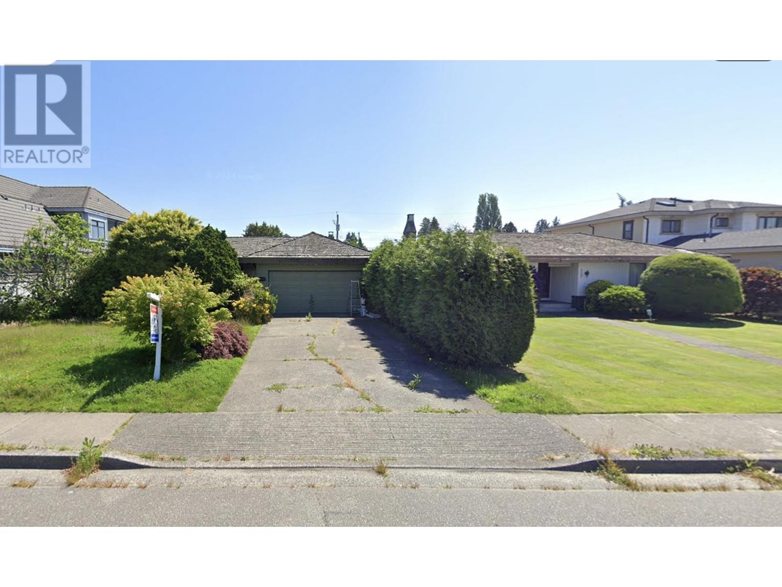 9780 Bates Rd, Richmond, BC V7A 1E4