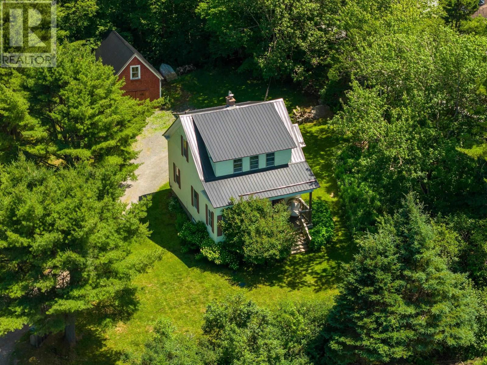 4 Memory Rd, Musquodoboit Harbour, NS B0J 2L0