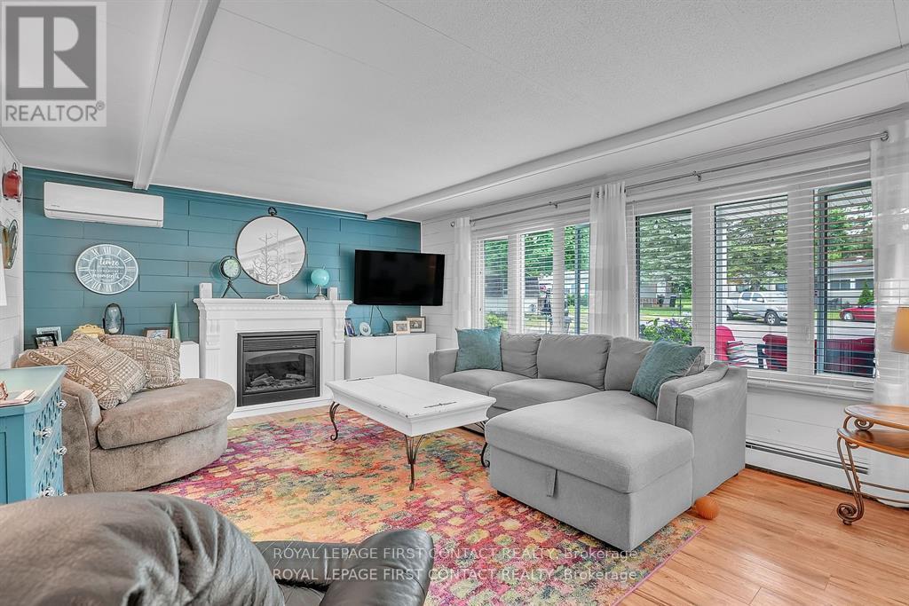 2 Nature Trl, Innisfil, ON L9S 1K7