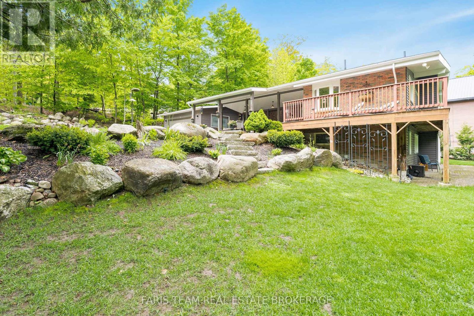 10 Morgan Ct, Penetanguishene, ON L9M 1Z2