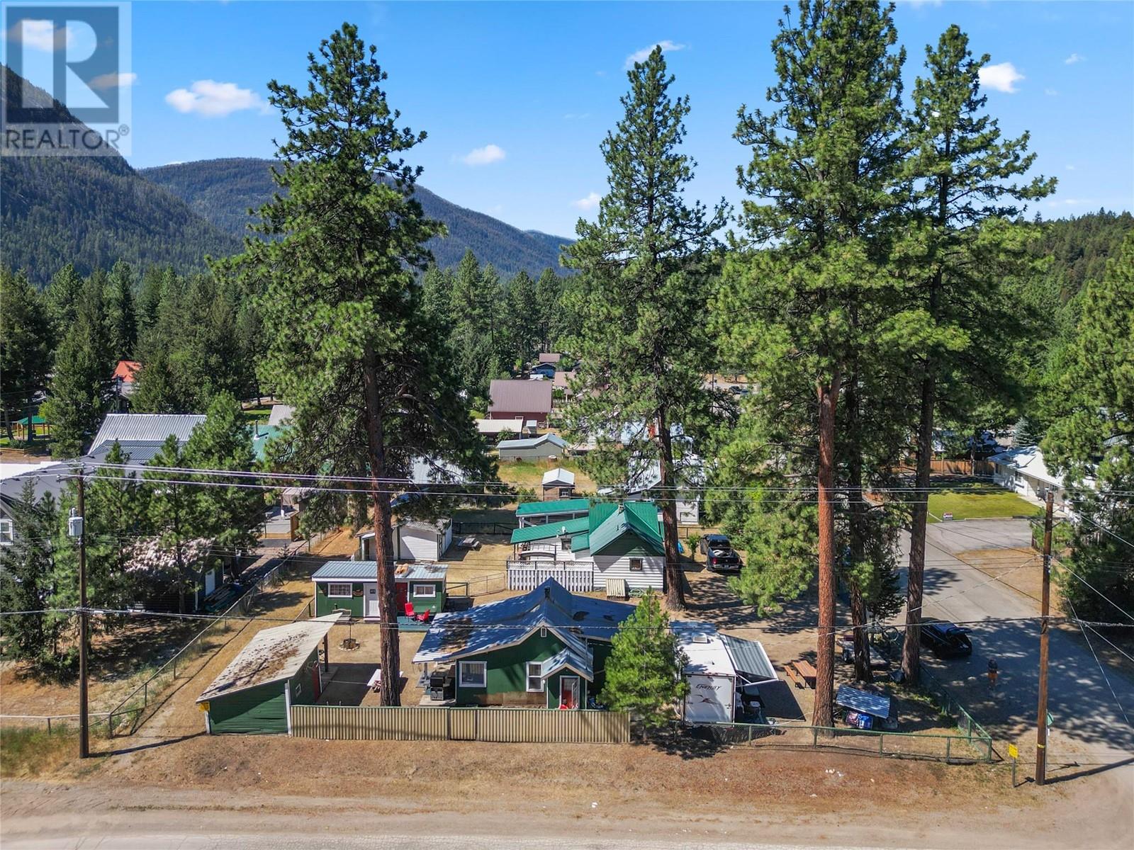 141 1 St, Okanagan-Similkameen H, BC V0X 1W0