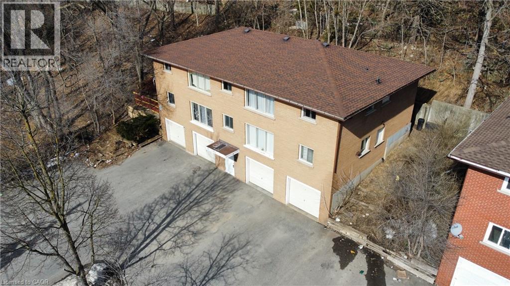 42 Market St, Cambridge, ON N1R 3T2