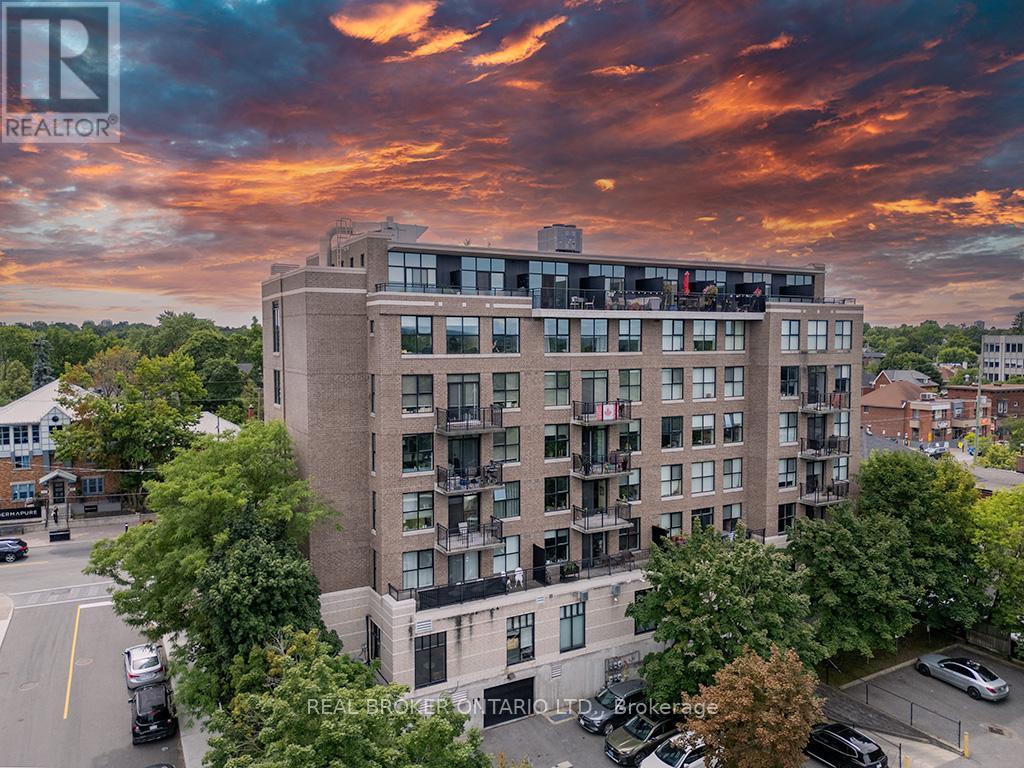 604 150 Caroline Ave, Ottawa, ON K1Y 4X8