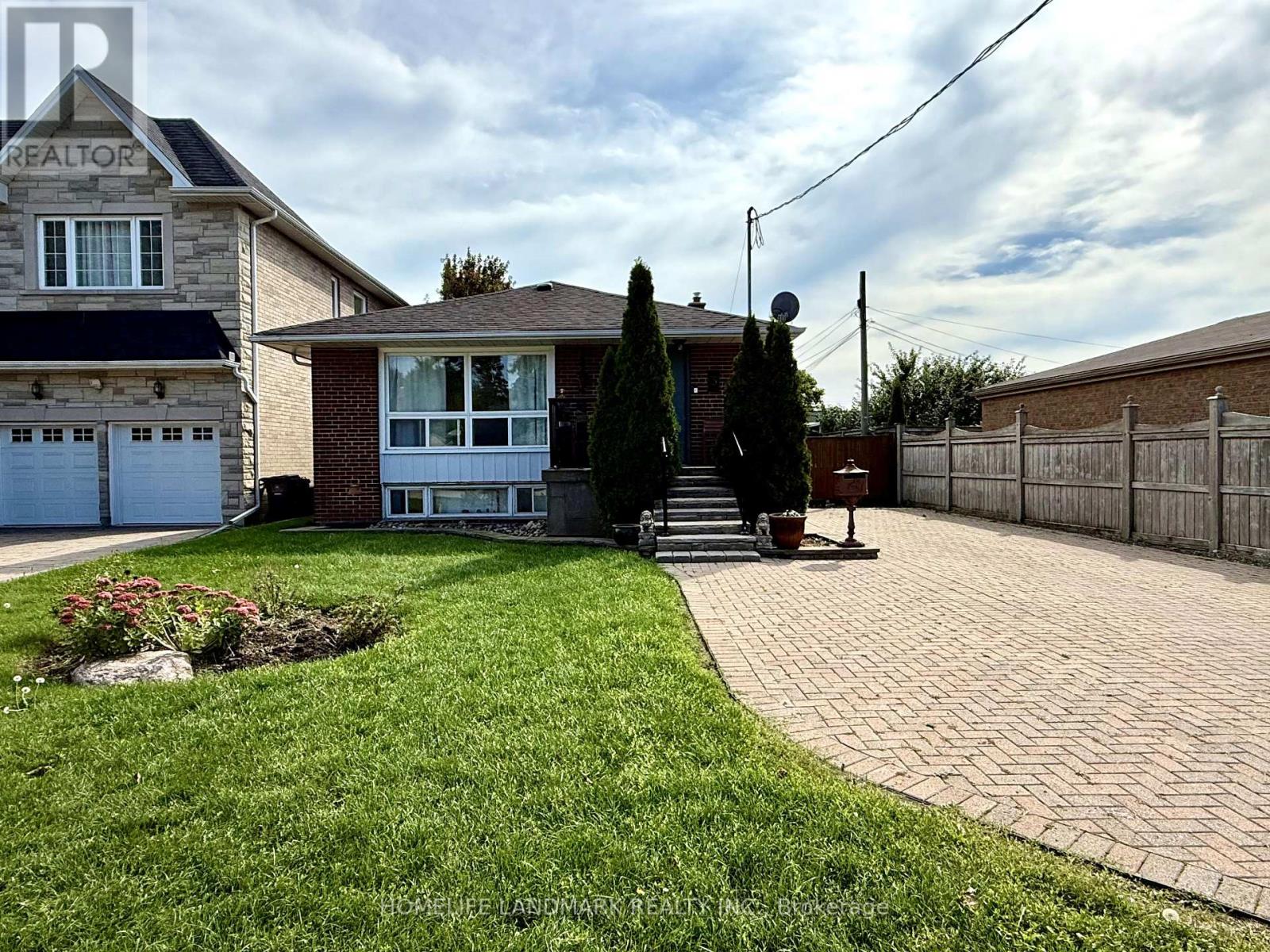 3 Colony Rd, Toronto Wexford-maryvale, ON M1R 3S1