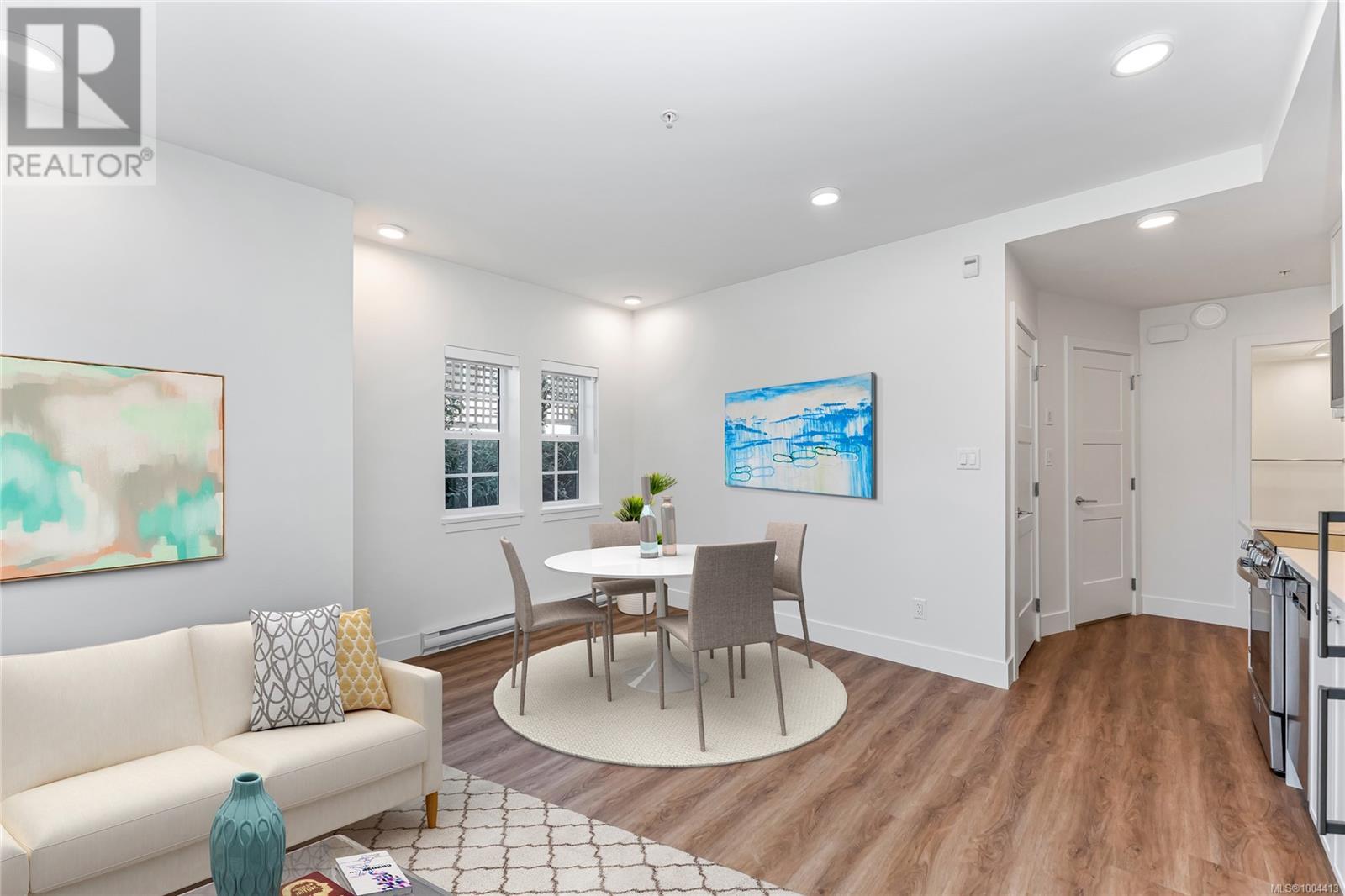 102 C 1224 Richardson St, Victoria, BC V8V 3E1