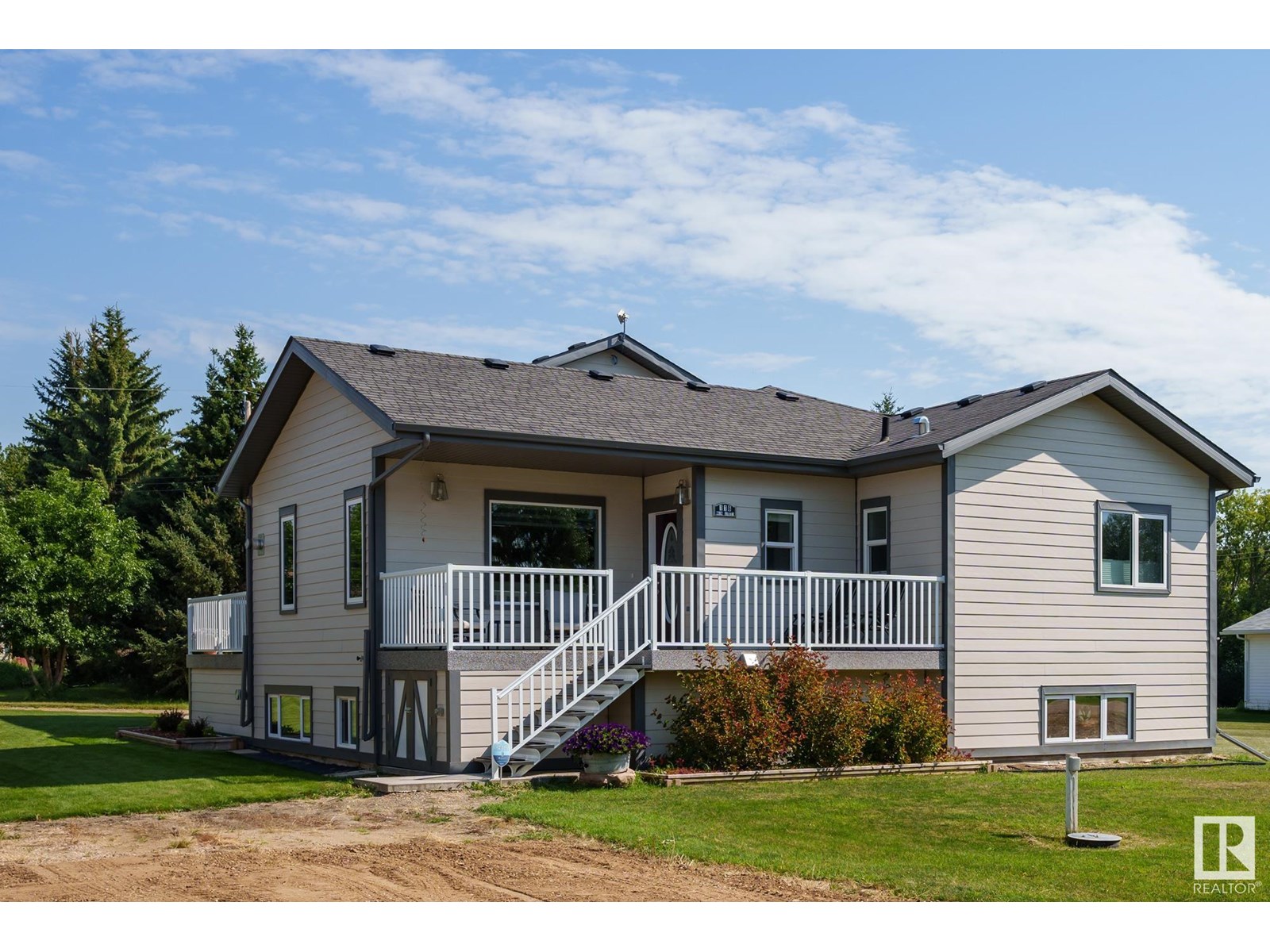 116 Main St, Kingman, AB T0B 2M0