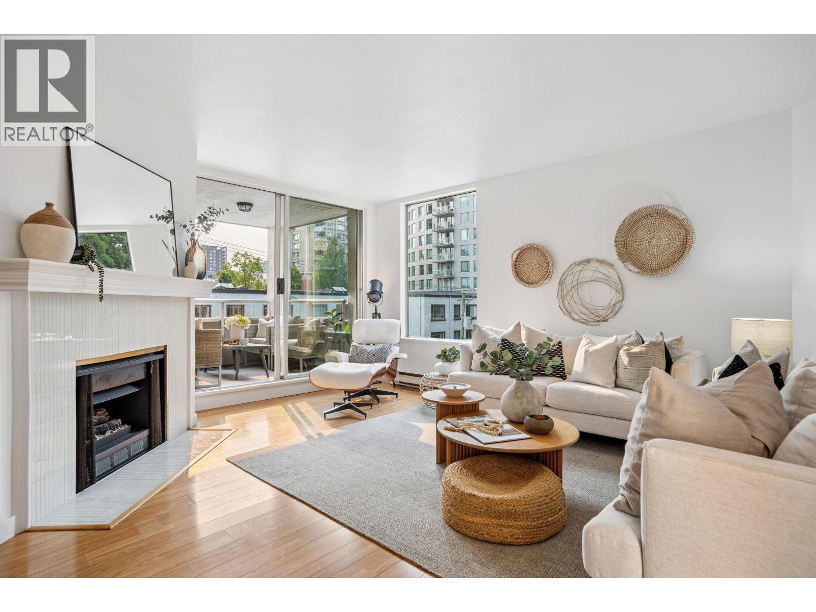 1220 Barclay Street Unit 304, Vancouver, BC V6E 1H3