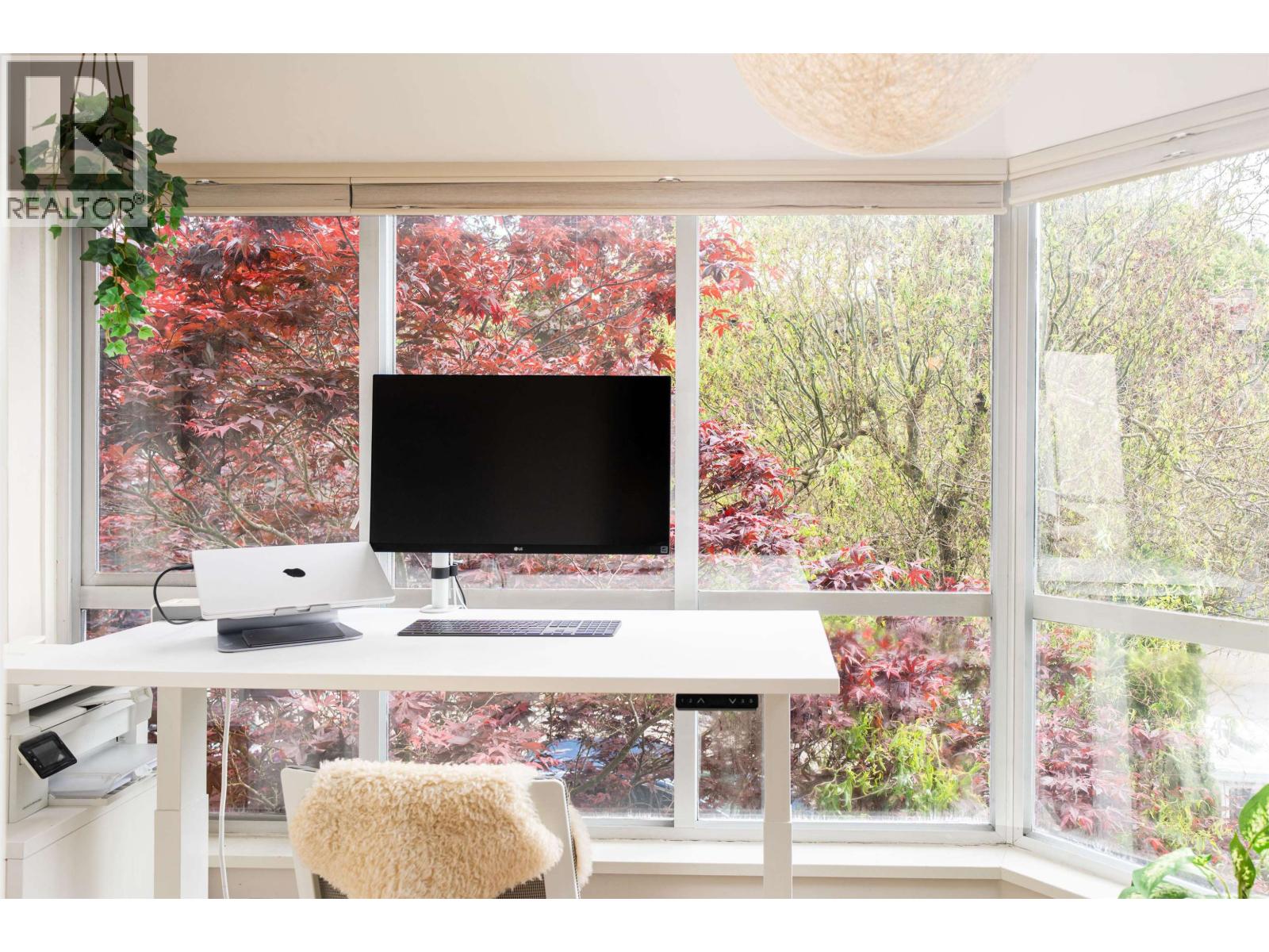 2333 Eton Street Unit 302, Vancouver, BC V5L 1E2