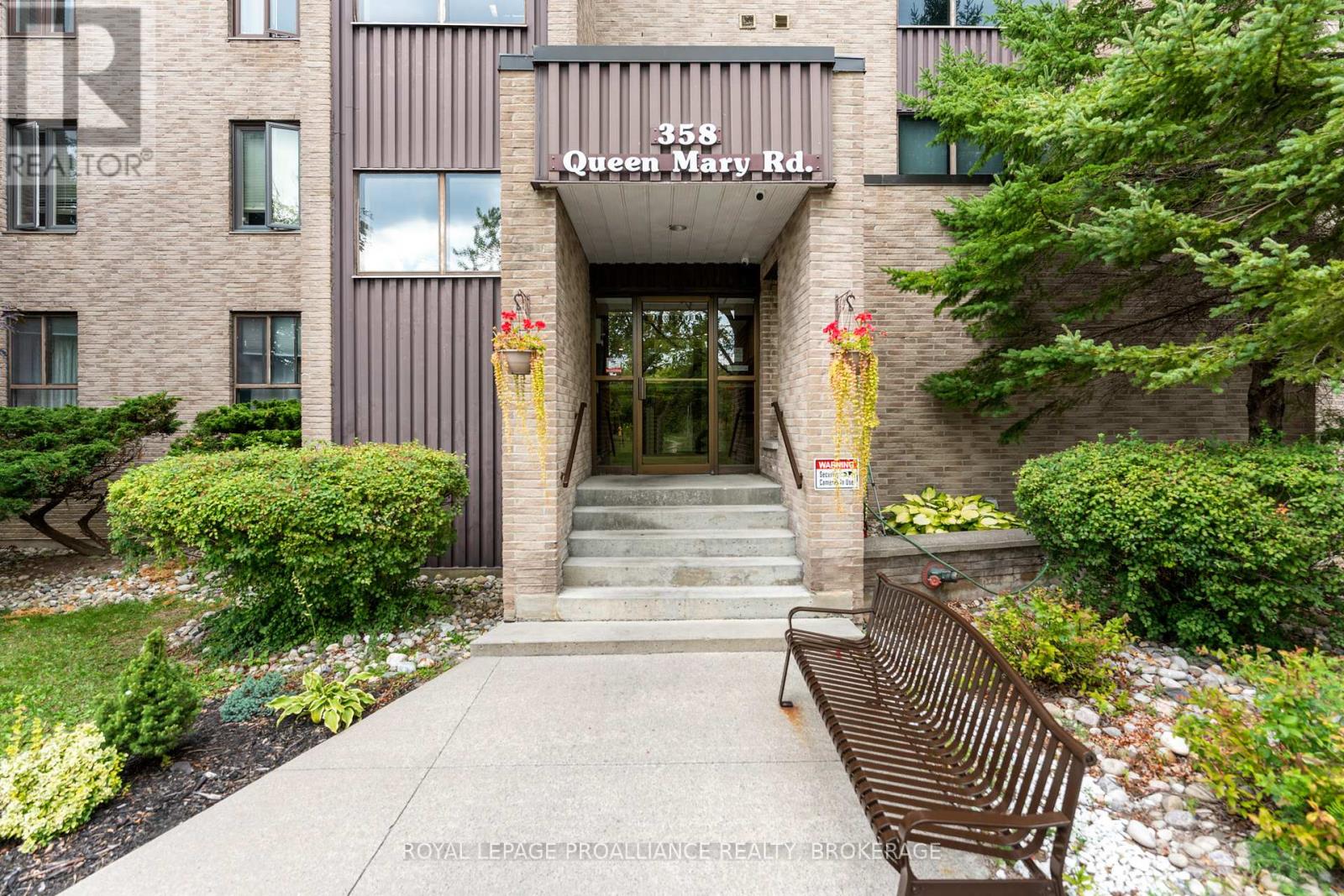 515 358 Queen Mary Rd, Kingston, ON K7M 7E8