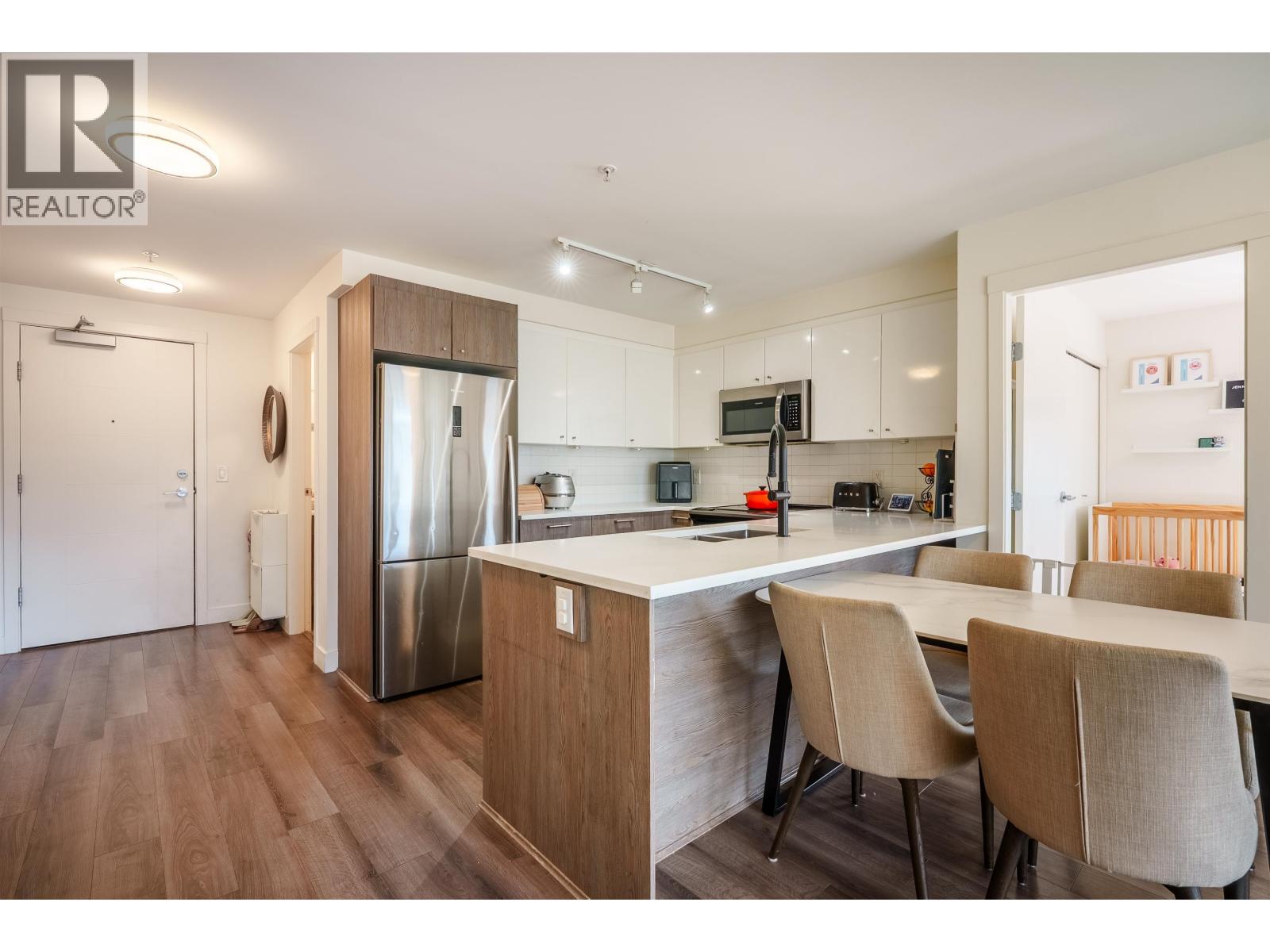 2525 Clarke Street Unit 418, Port Moody, BC V3H 0J3