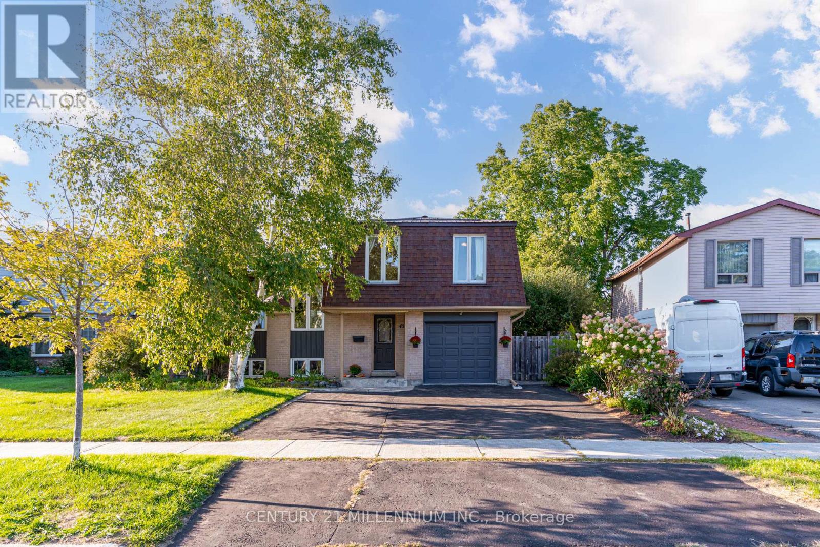 43 Brenda Blvd, Orangeville, ON L9W 3L3
