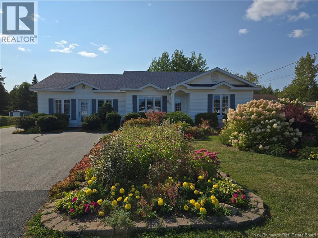 644 Principale, Beresford, NB E8K 2B5
