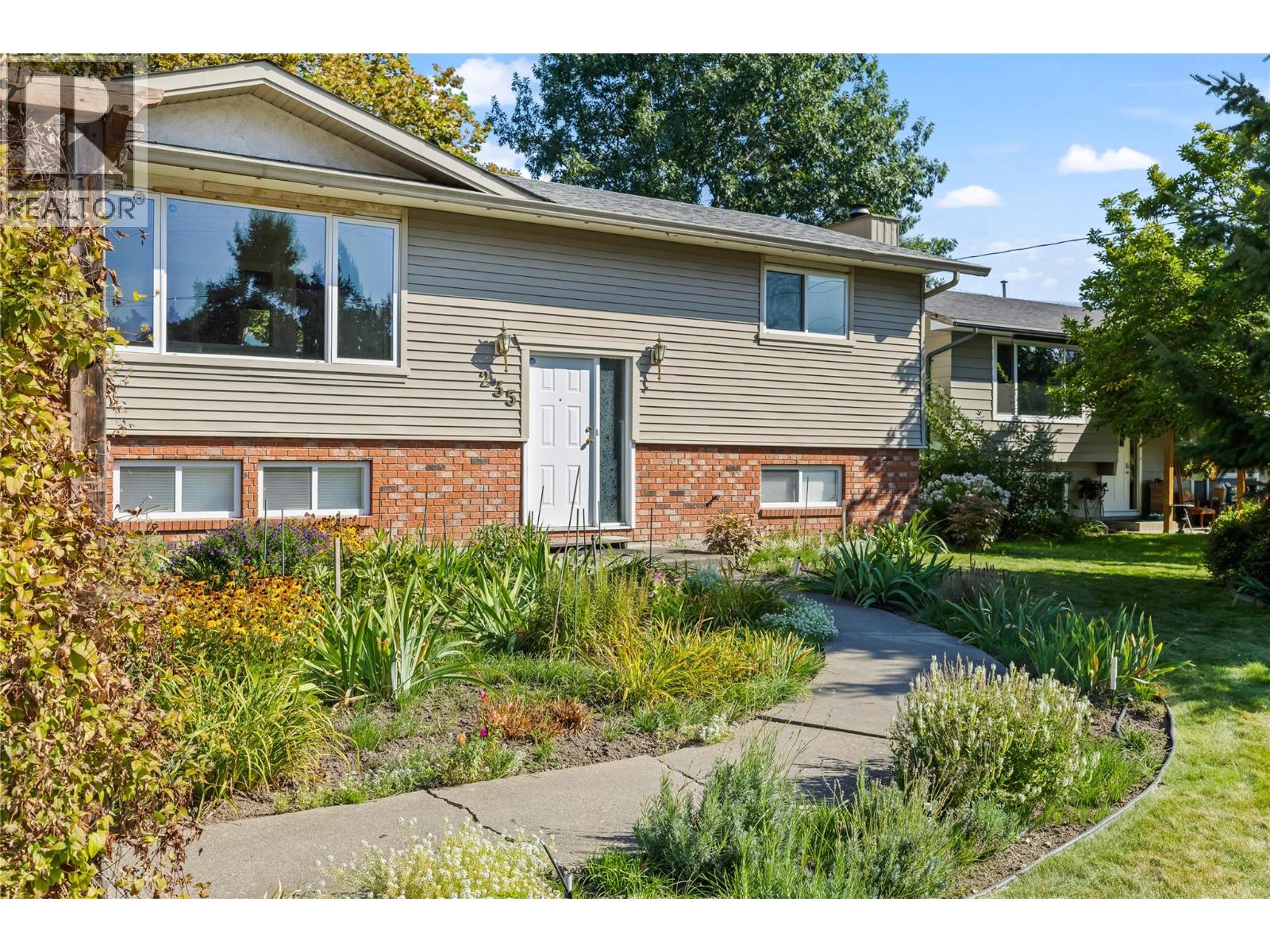 235 Kriese Rd, Kelowna, BC V1X 4Y2