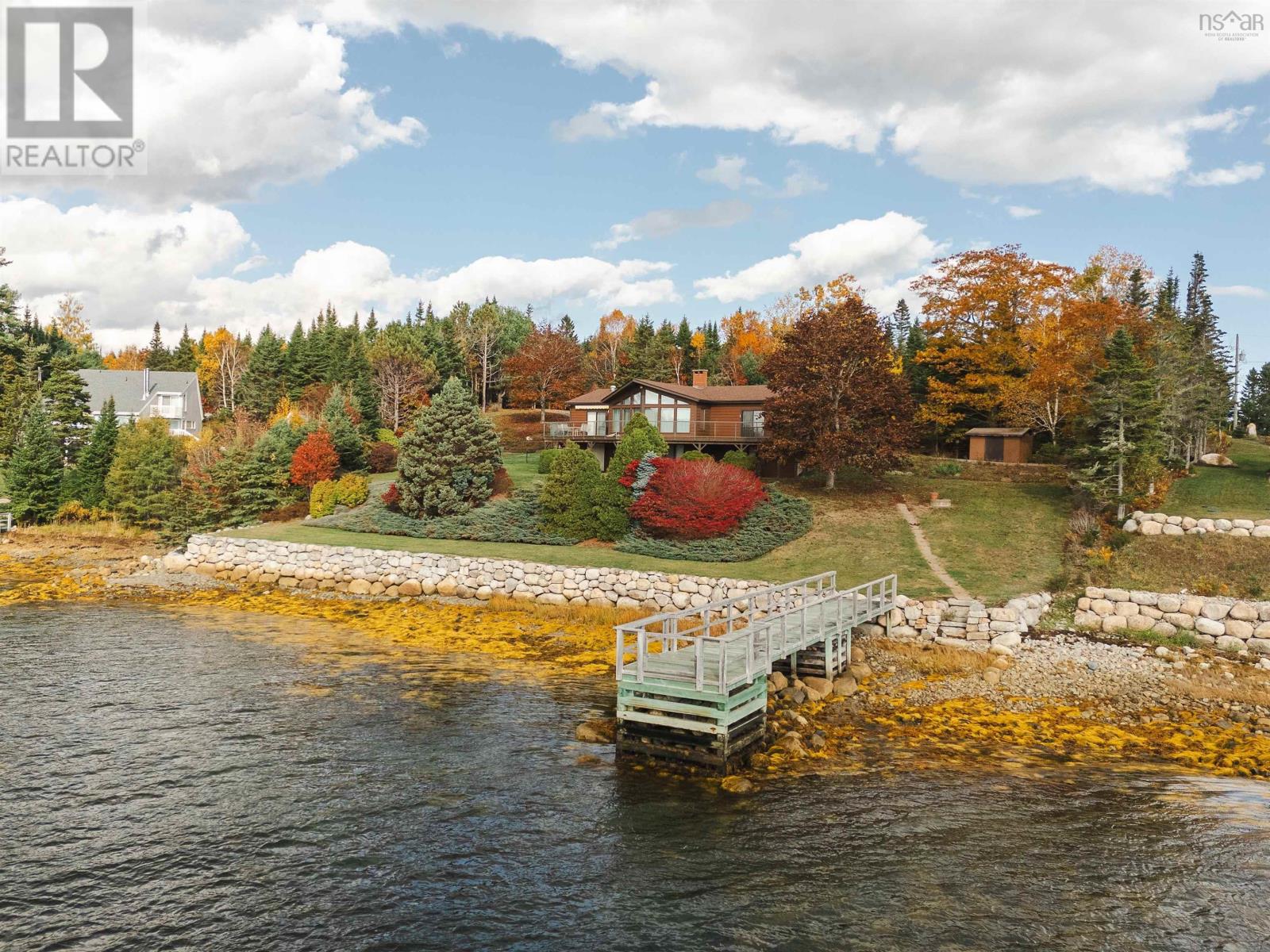 248 Marine Dr, Chester, NS B0J 1K0