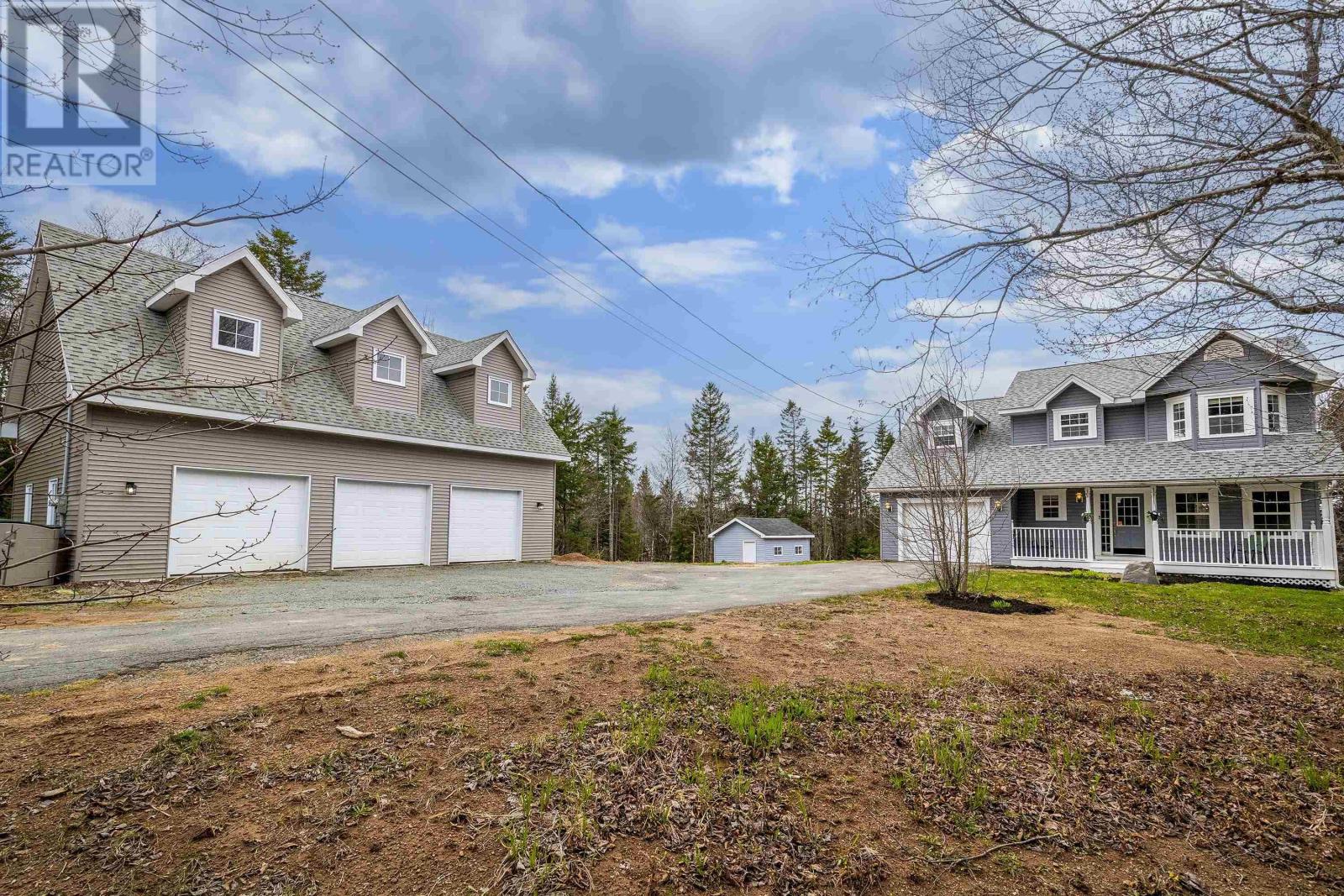 192 Gleneagles Dr, Hammonds Plains, NS B4B 1V8