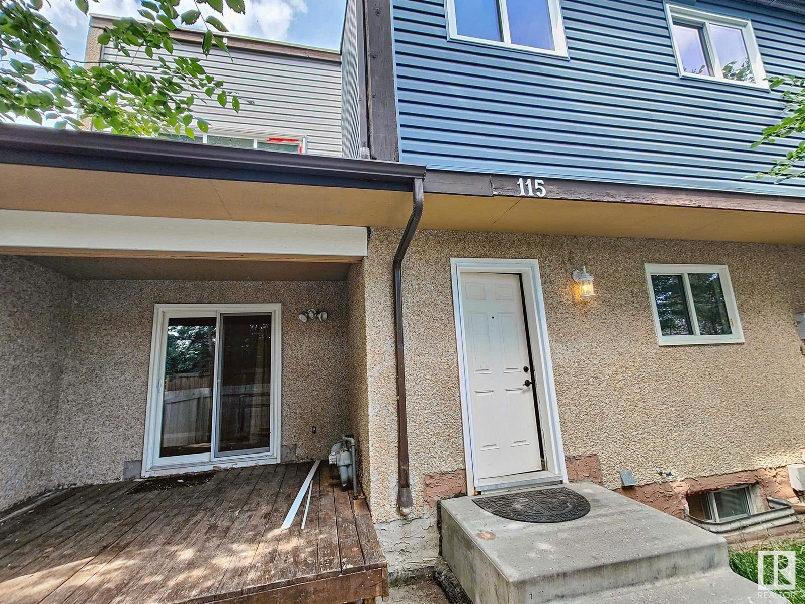115 Kaskitayo Co NW, Edmonton, AB T6J 3T3