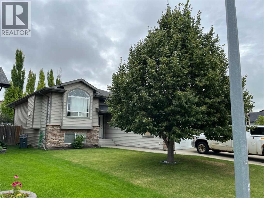 64 Irving Cres, Red Deer, AB T4R 3R9