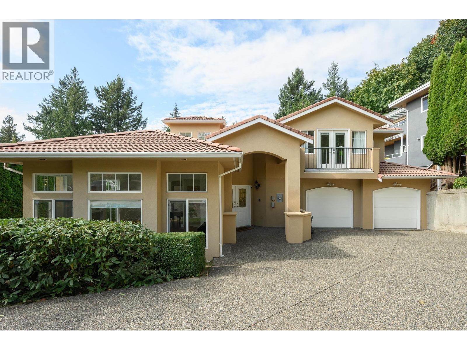 2757 Chelsea Ct, West Vancouver, BC V7S 3E9