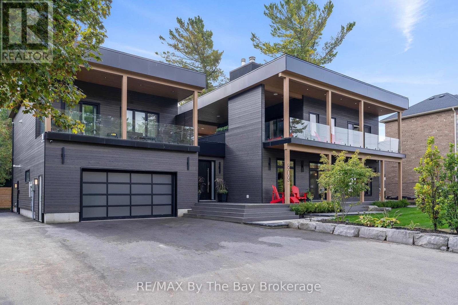 809 Eastdale Dr E, Wasaga Beach, ON L9Z 2R7