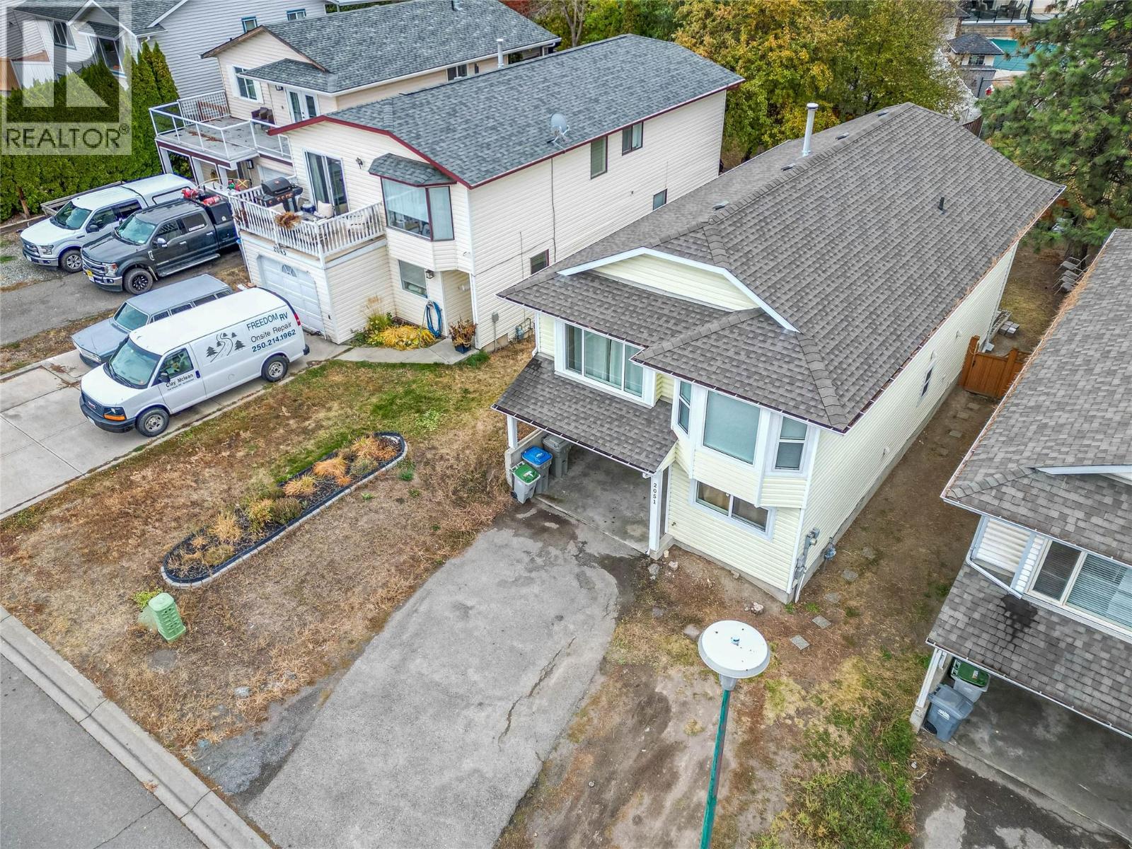 2051 Gladstone Dr, Kamloops, BC V2E 2B9