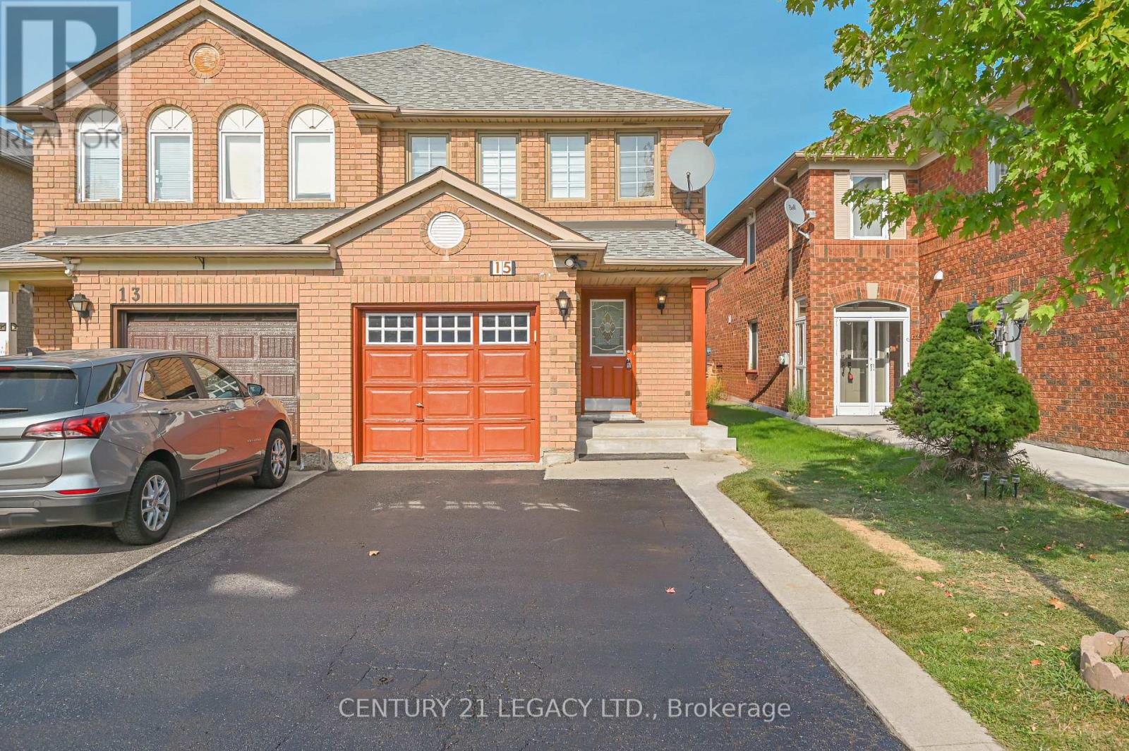 15 Dusty Star Rd, Brampton, ON L6R 1Y2