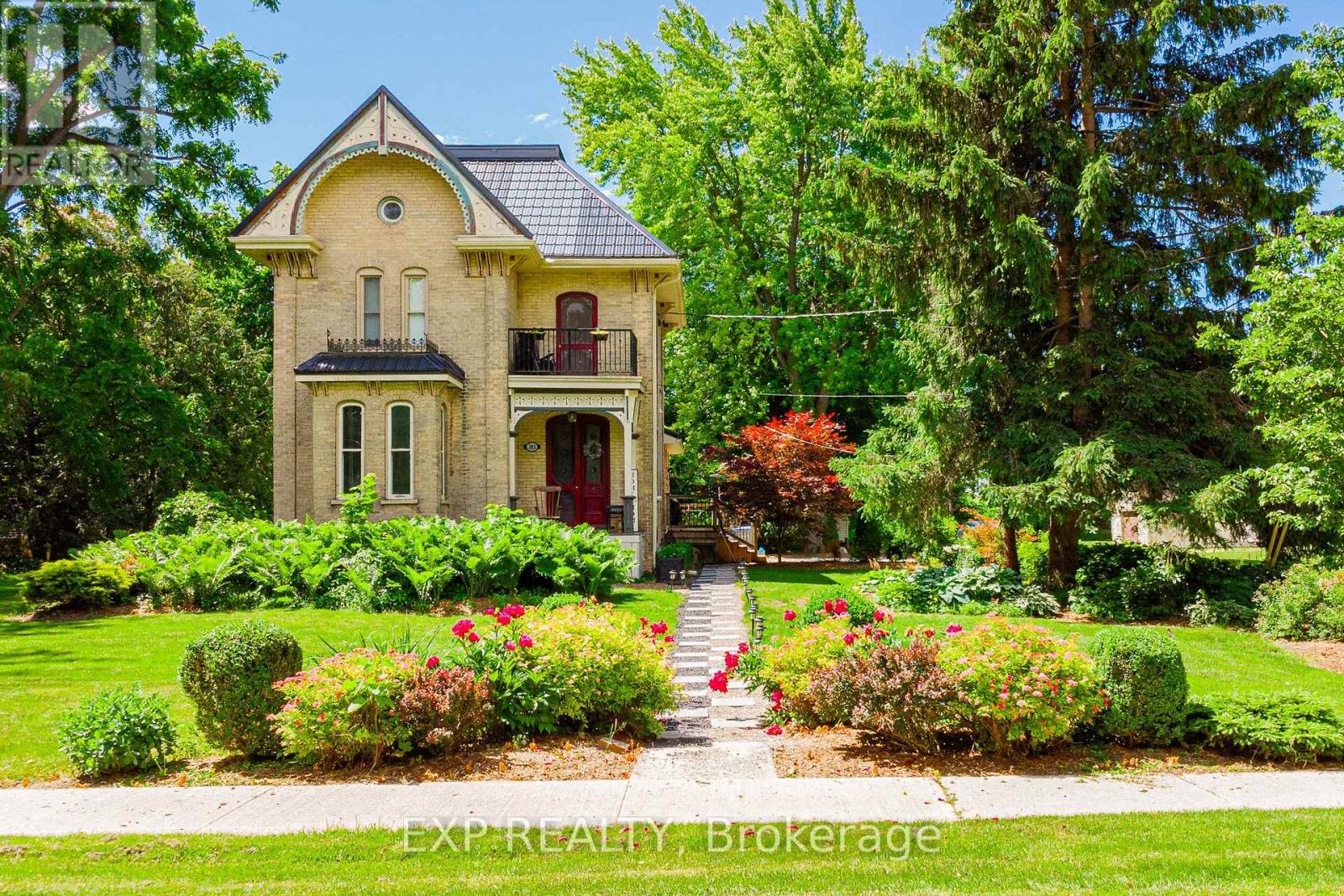 283 Hastings St, North Middlesex, ON N0M 2K0