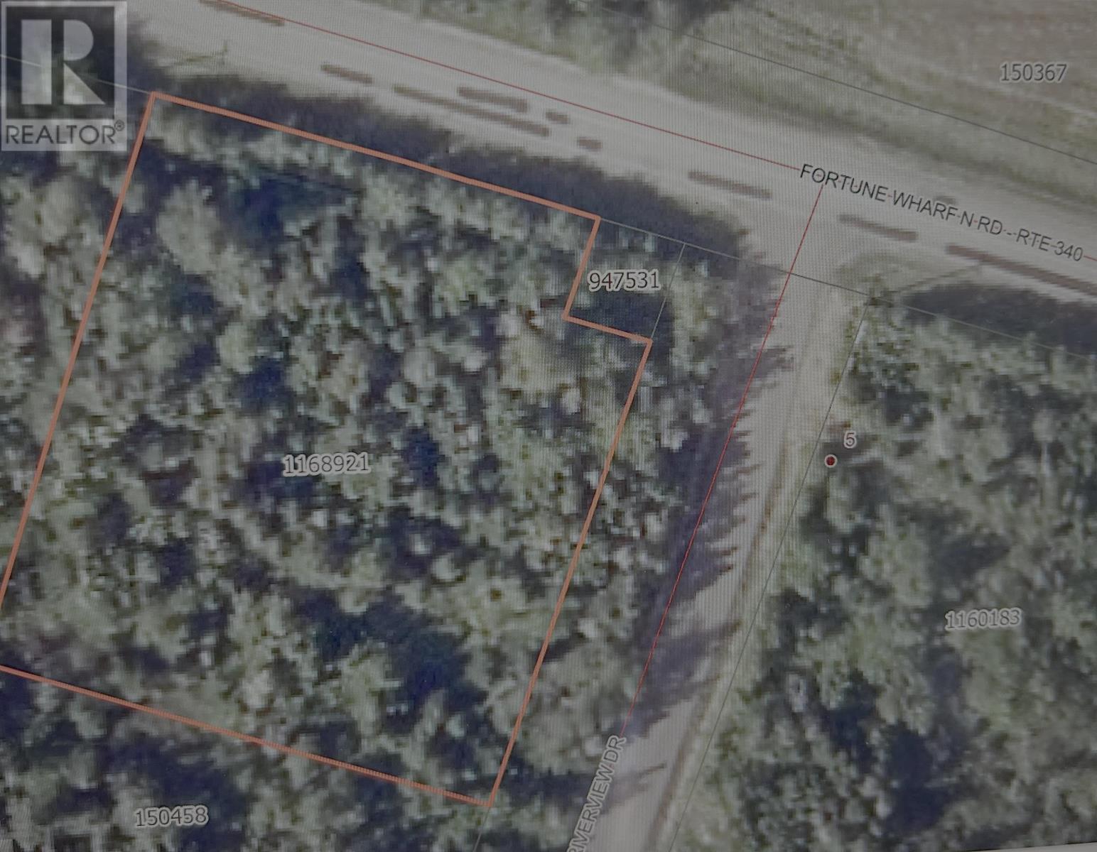 17 Riverview Rd, Souris, PE C0A 2B0
