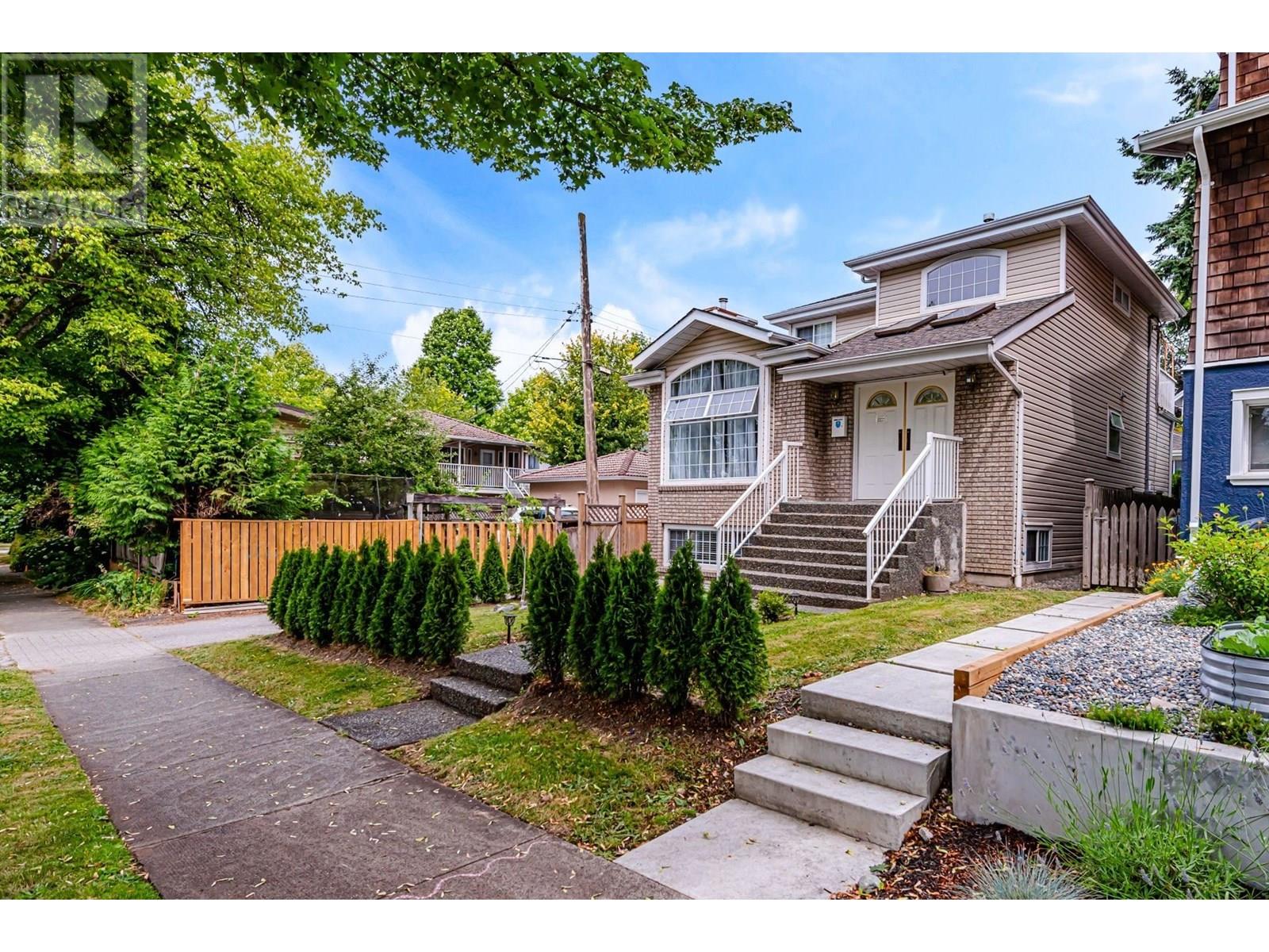 333 E 48th Ave, Vancouver, BC V5W 2E2