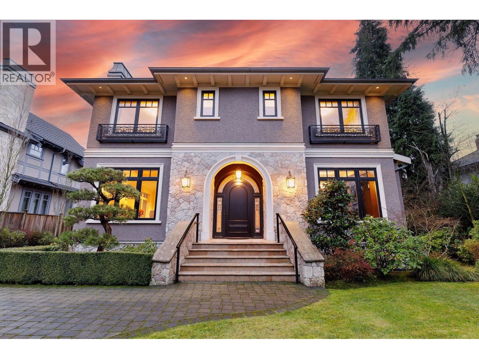 5826 Angus Dr, Vancouver, BC V6M 3N8
