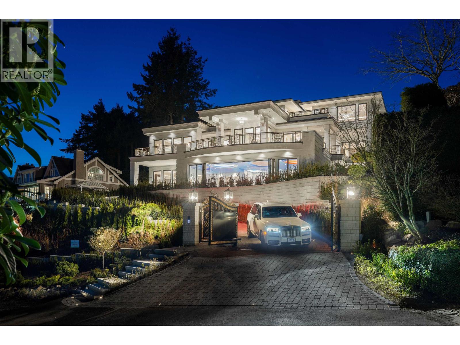 835 Farmleigh Rd, West Vancouver, BC V7S 1Z8