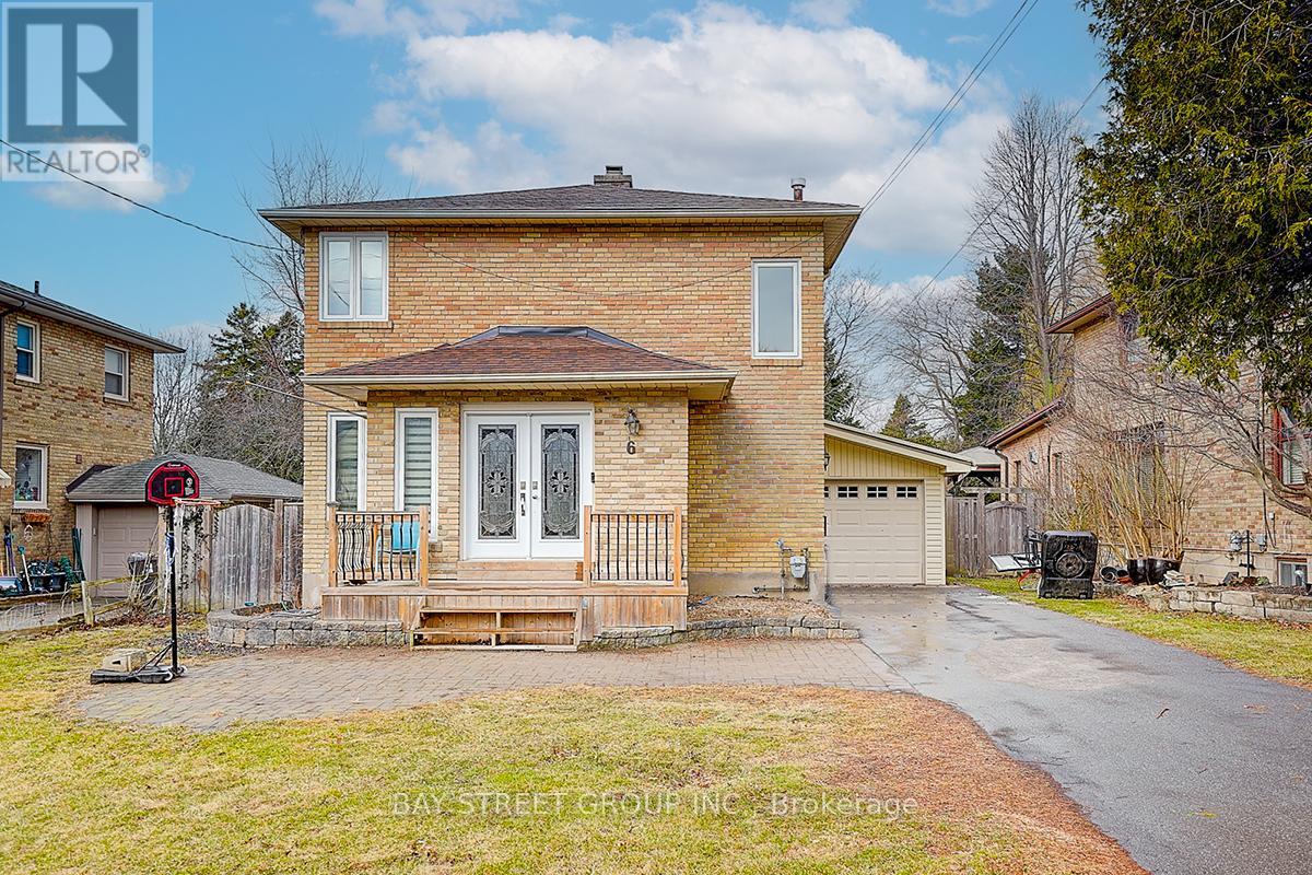 6 Larwood Blvd, Toronto, ON M1M 2M5