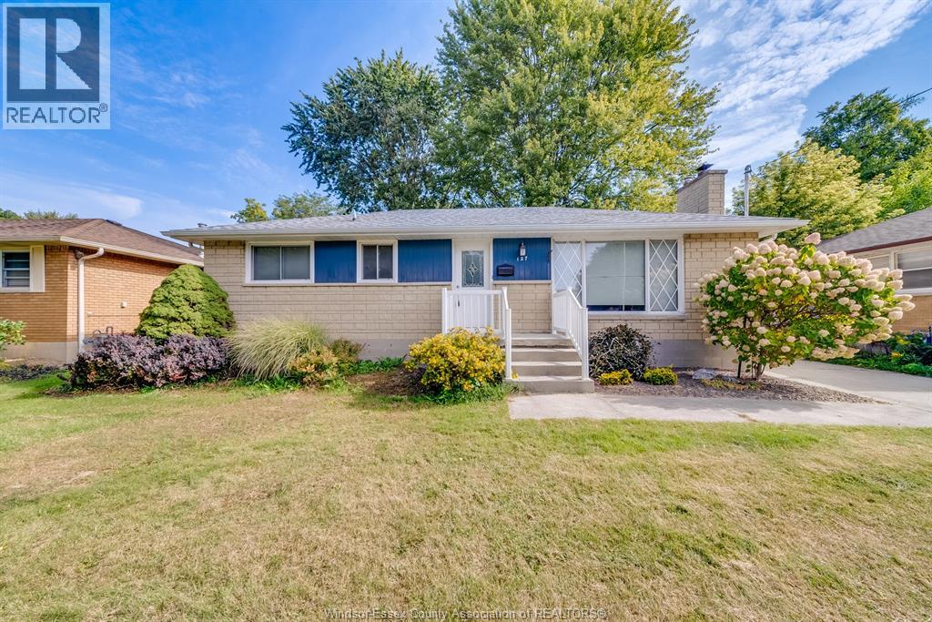 127 Coverdale St, Chatham, ON N7L 2V1