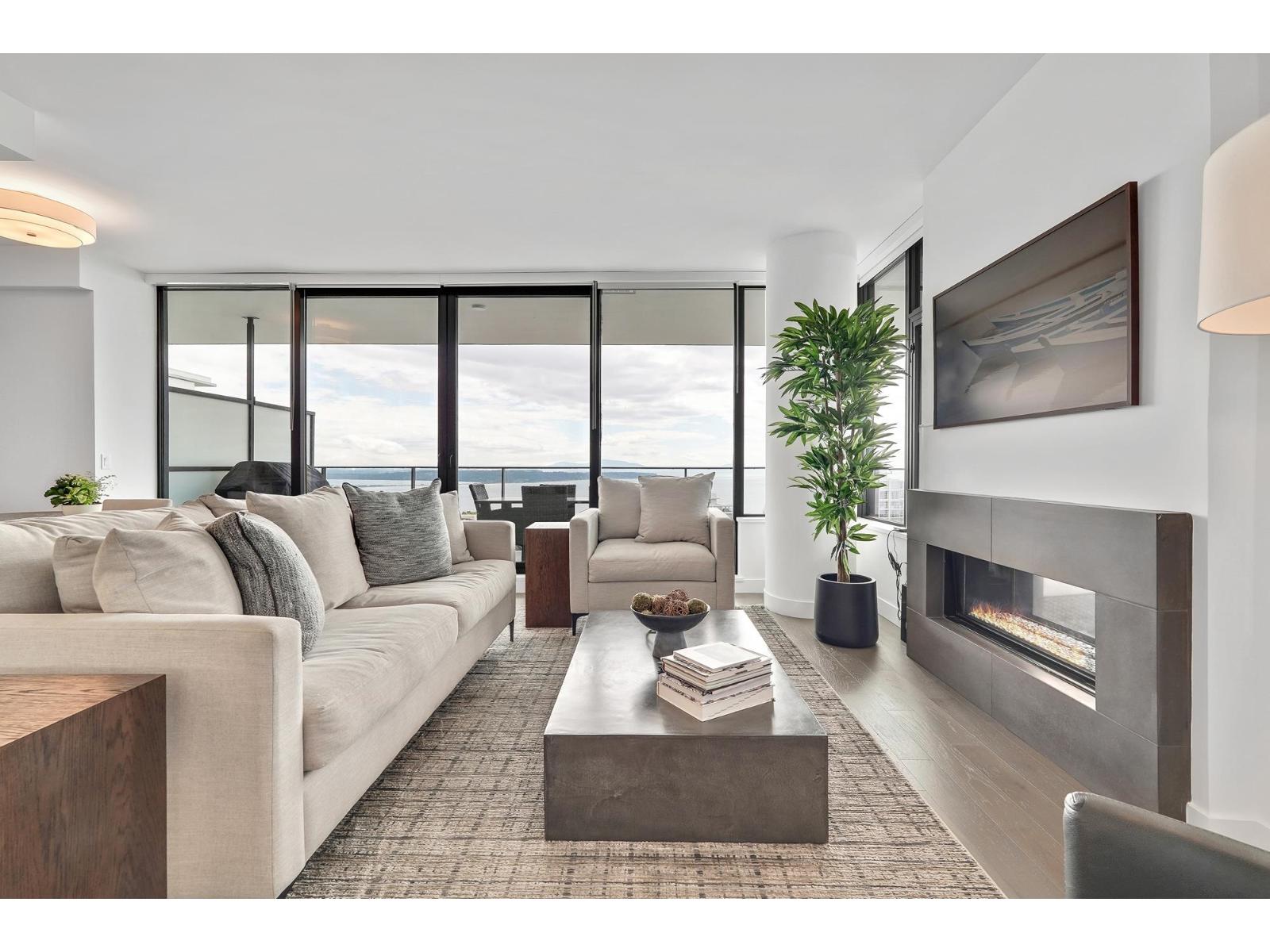 1588 Johnston Road Unit 2305, White Rock, BC V4B 0C5