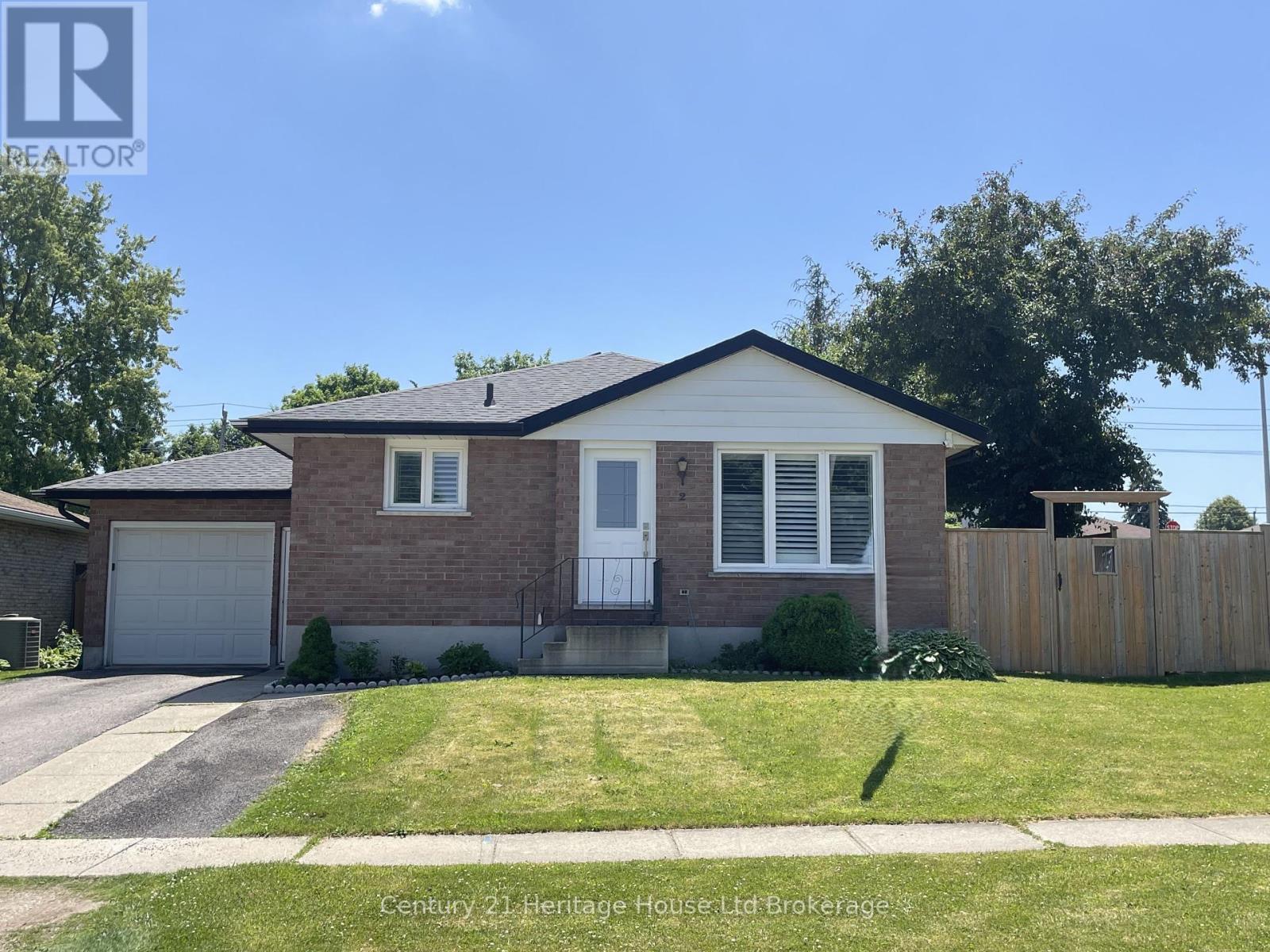 2 Chippewa Ave, Woodstock, ON N4T 1A1