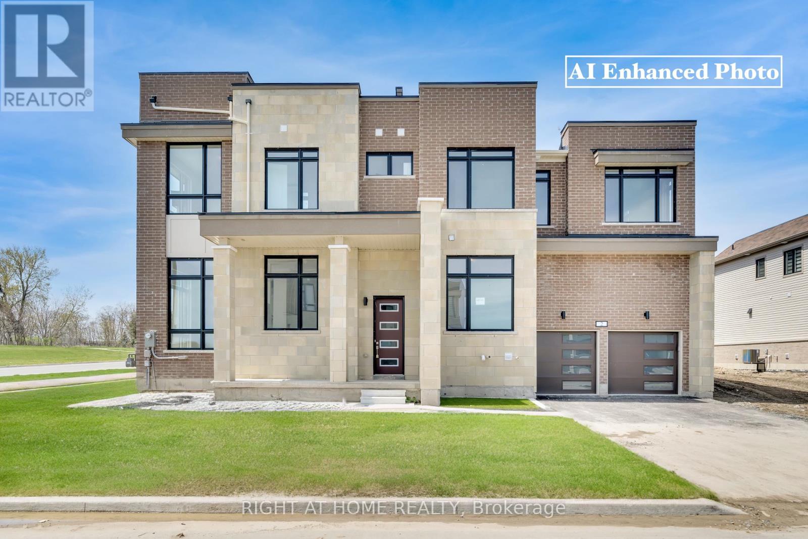 2 Yacht Dr, Clarington, ON L1C 4A9