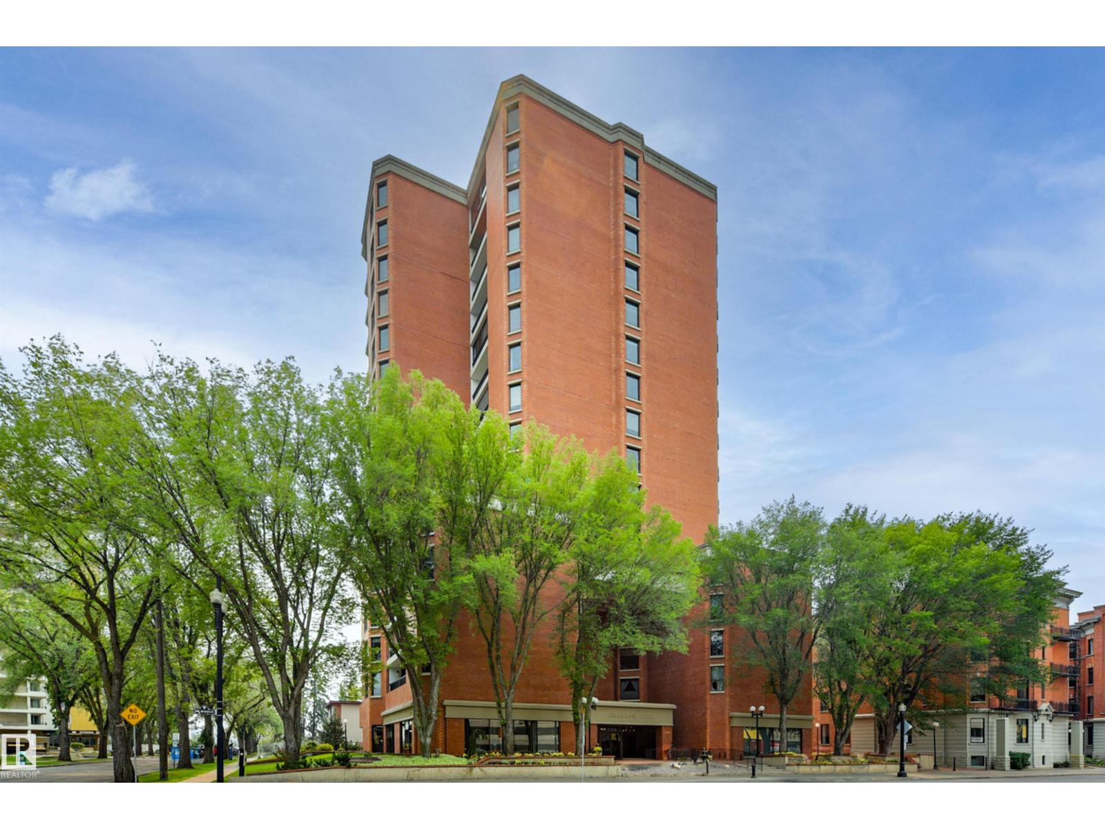11503 100 Avenue Northwest #1102, Edmonton, AB T5K 2K7