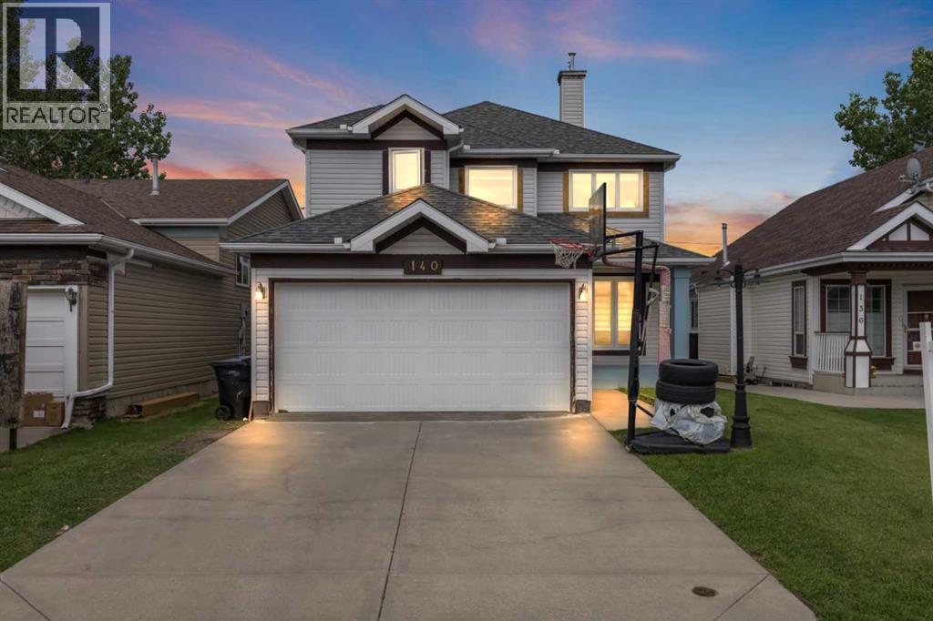 140 Coventry Grn NE, Calgary, AB T3K 4L5
