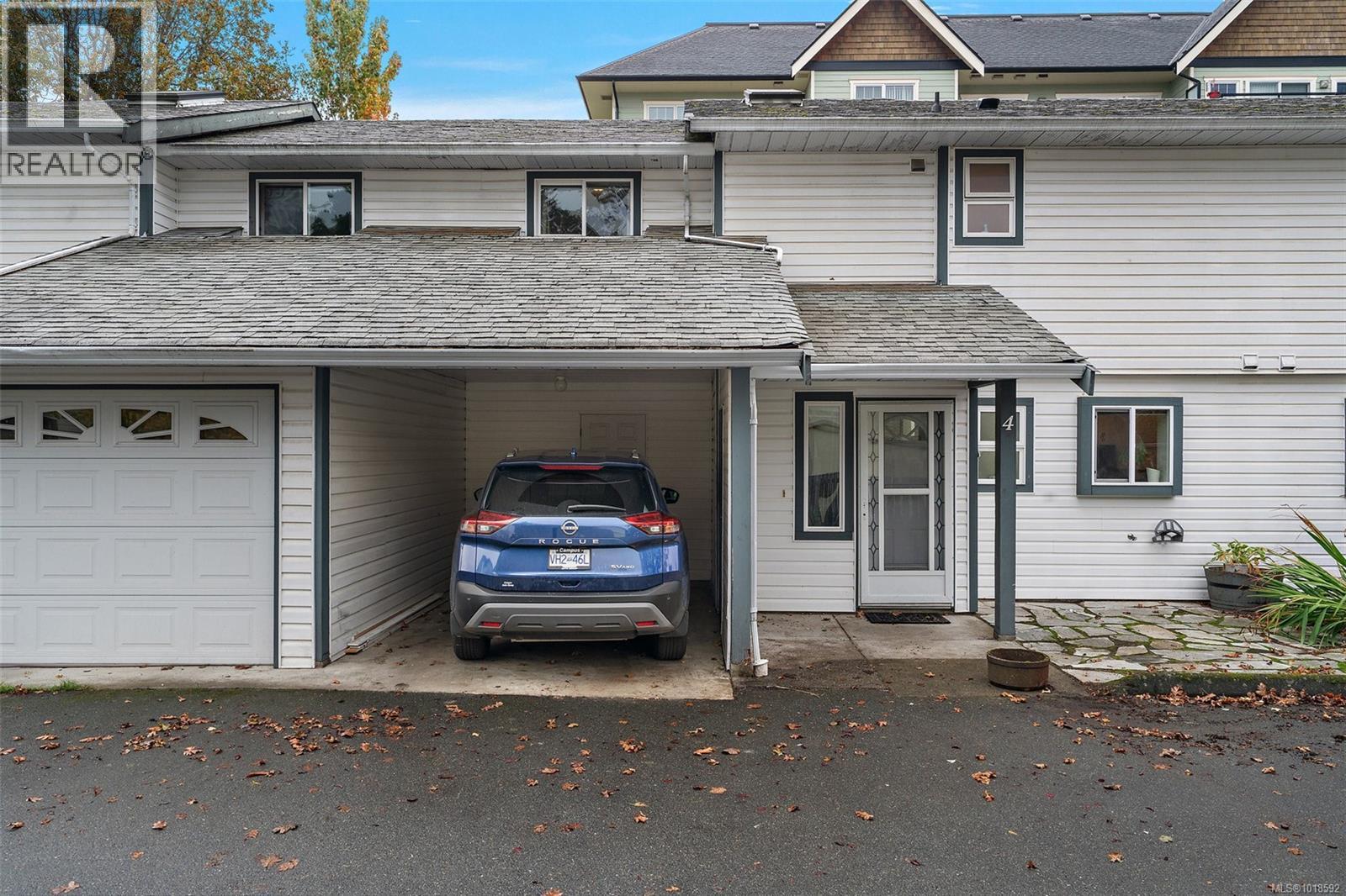 2871 Peatt Rd Unit 4 Rd, Langford, BC V9B 3V7