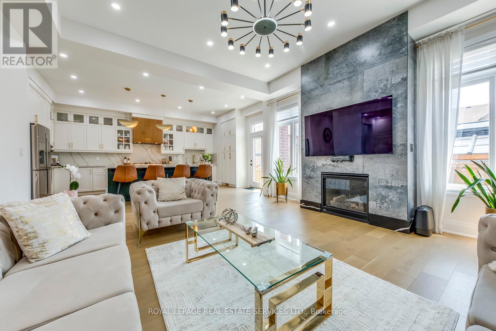 3450 Post Rd, Oakville, ON L6H 0Y9