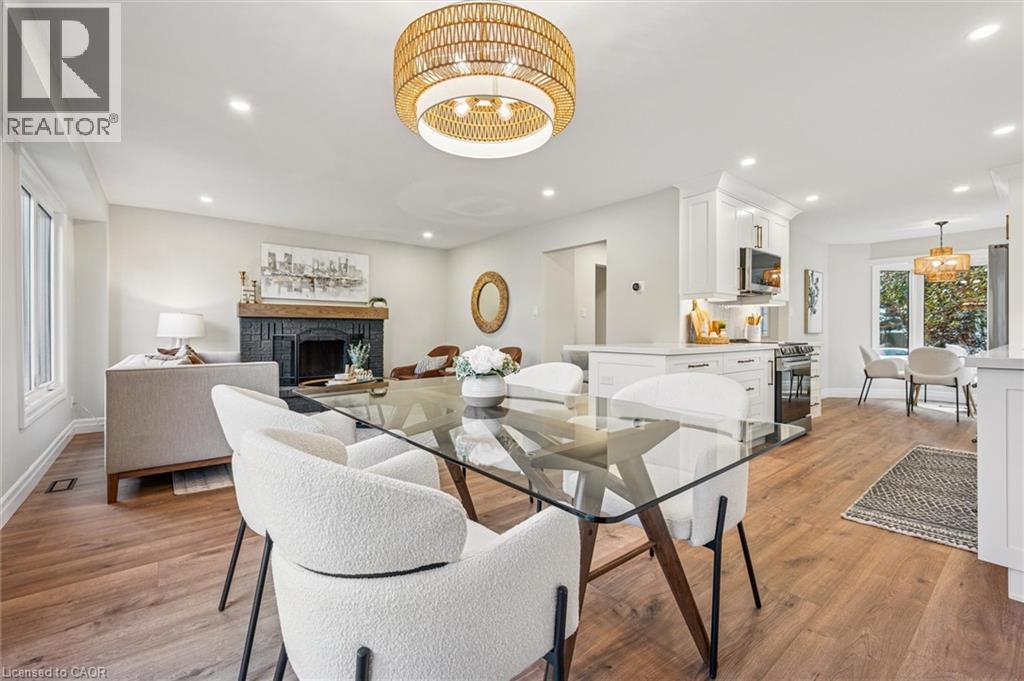 57 Foxridge Dr, Cambridge, ON N3C 3L8