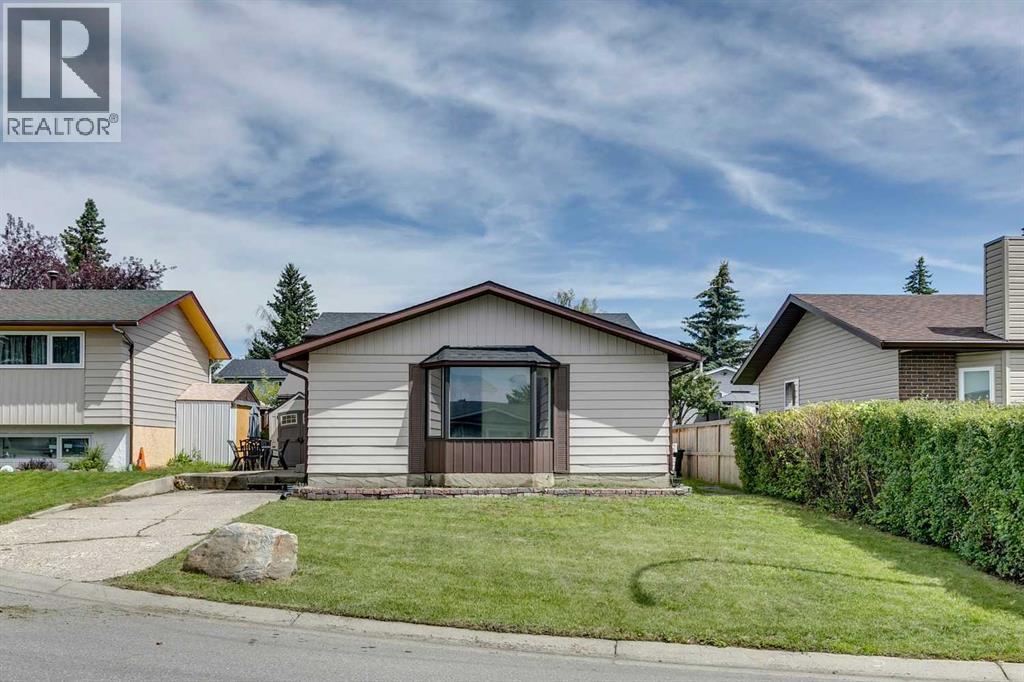 411 Rundleson Pl NE, Calgary, AB T1Y 3H6