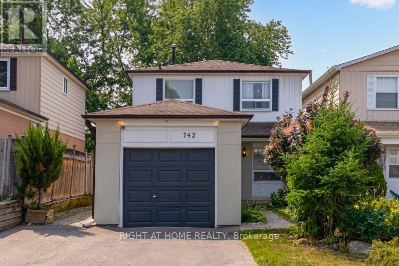 742 Beman Dr, Newmarket Huron Heights-leslie Valley, ON L3Y 4Z2