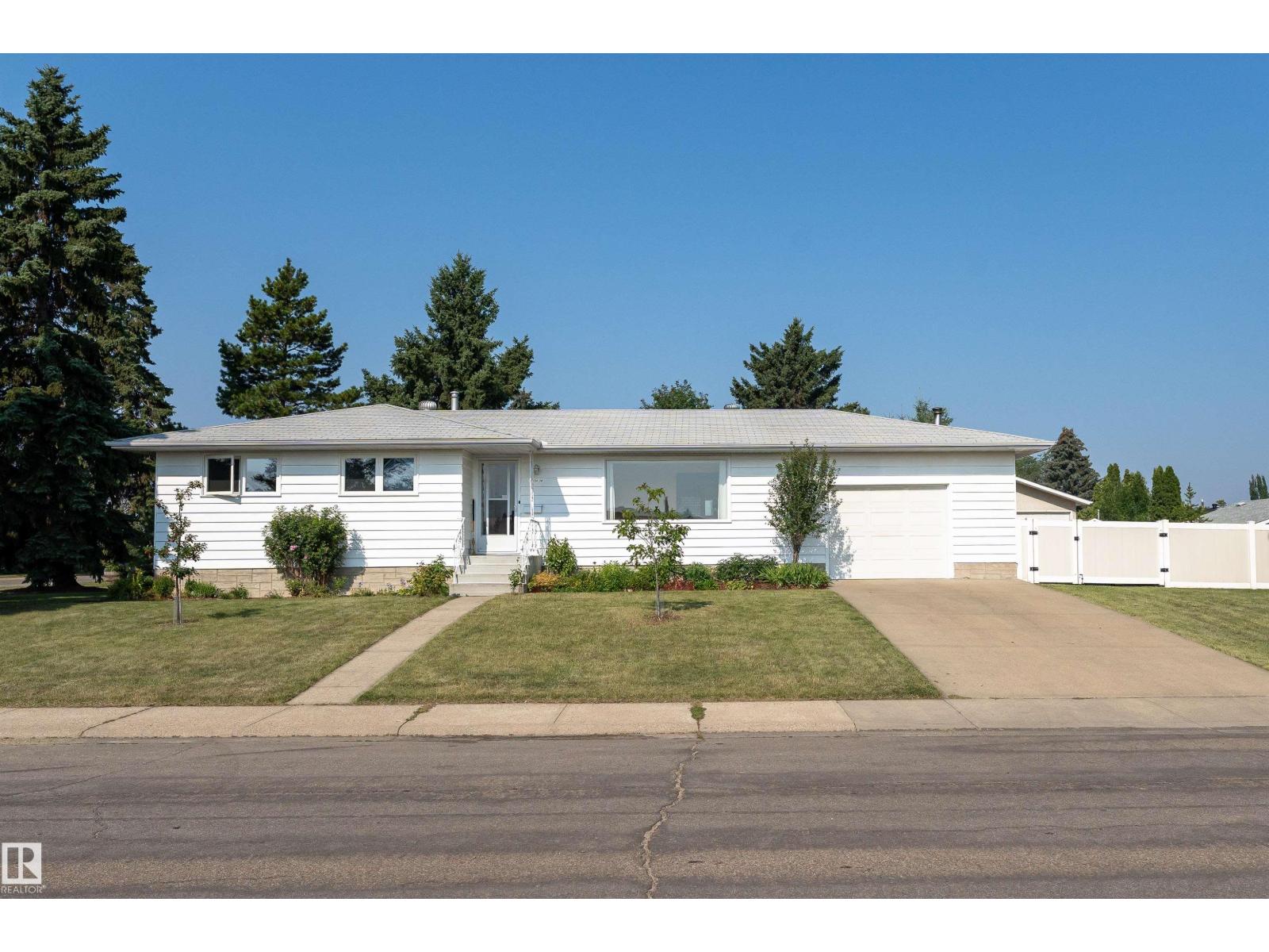 34 St Nw Unit 10404, Edmonton, AB T5W 1X9